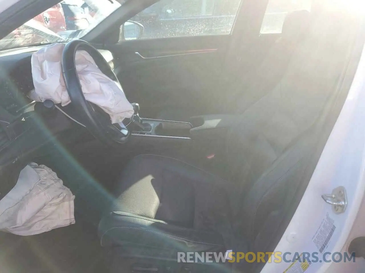 7 fotografías del automóvil dañado 1HGCV2E31KA028739 HONDA ACCORD 2019