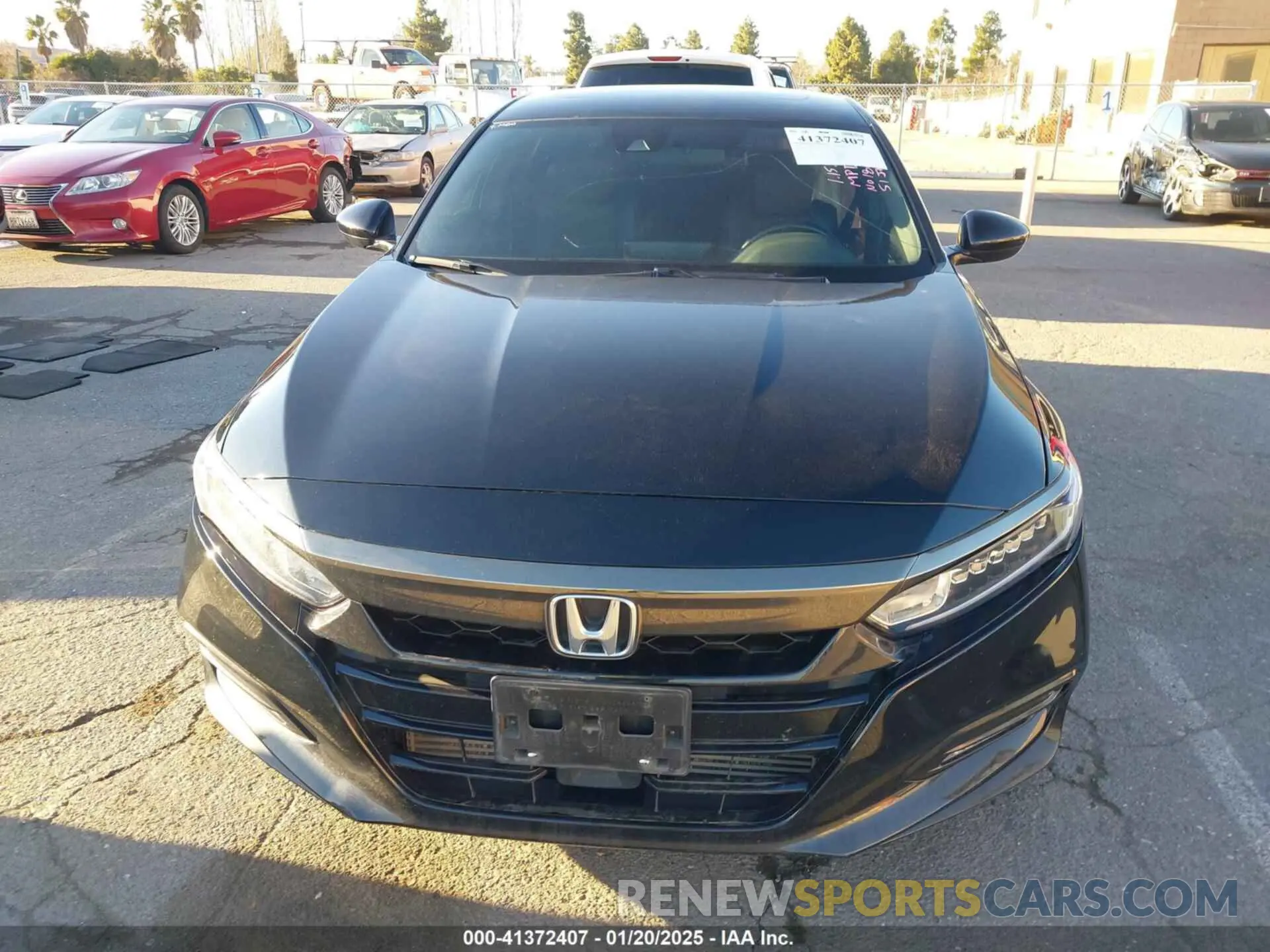 12 fotografías del automóvil dañado 1HGCV2F30KA011039 HONDA ACCORD 2019