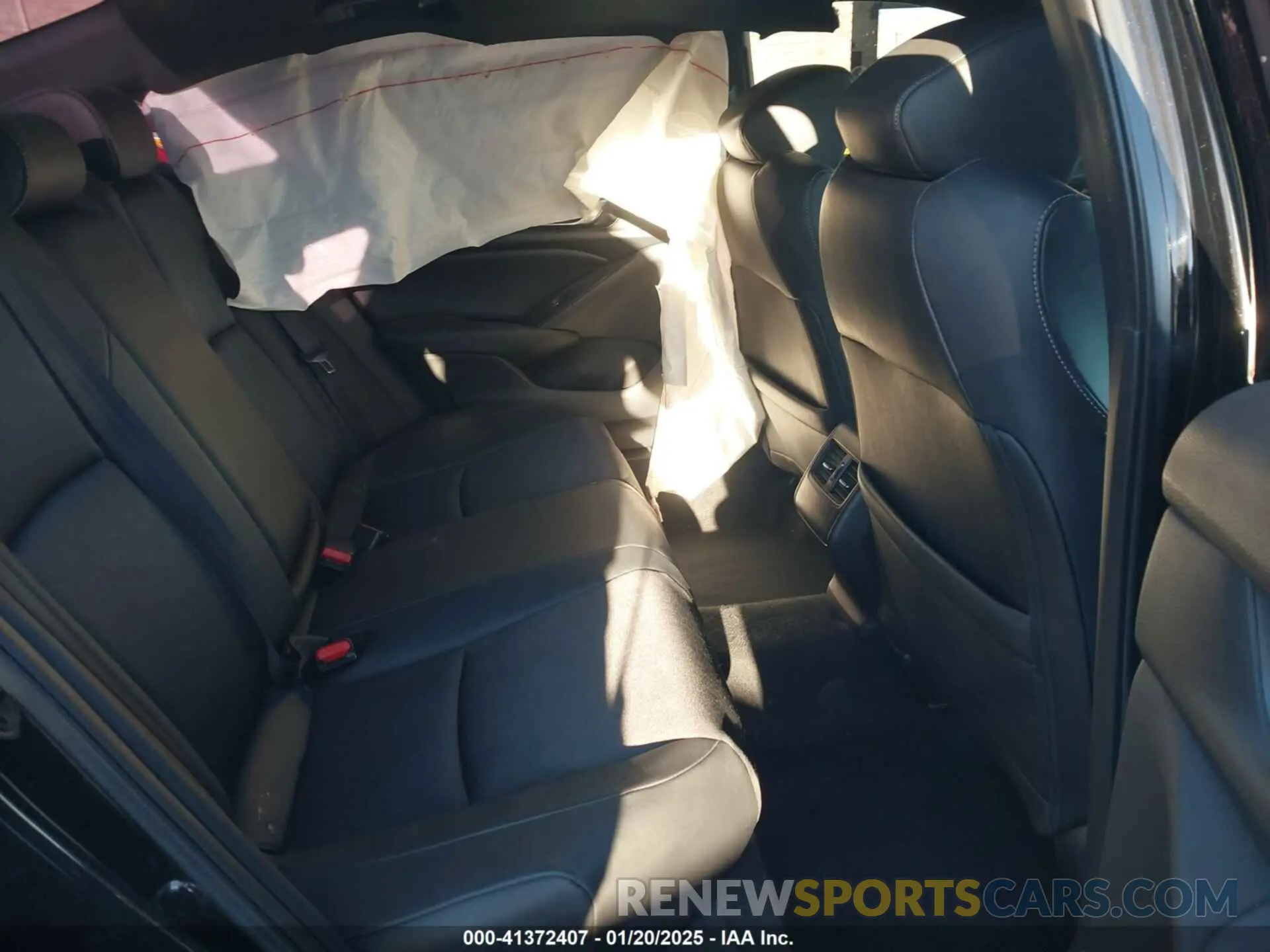 8 fotografías del automóvil dañado 1HGCV2F30KA011039 HONDA ACCORD 2019