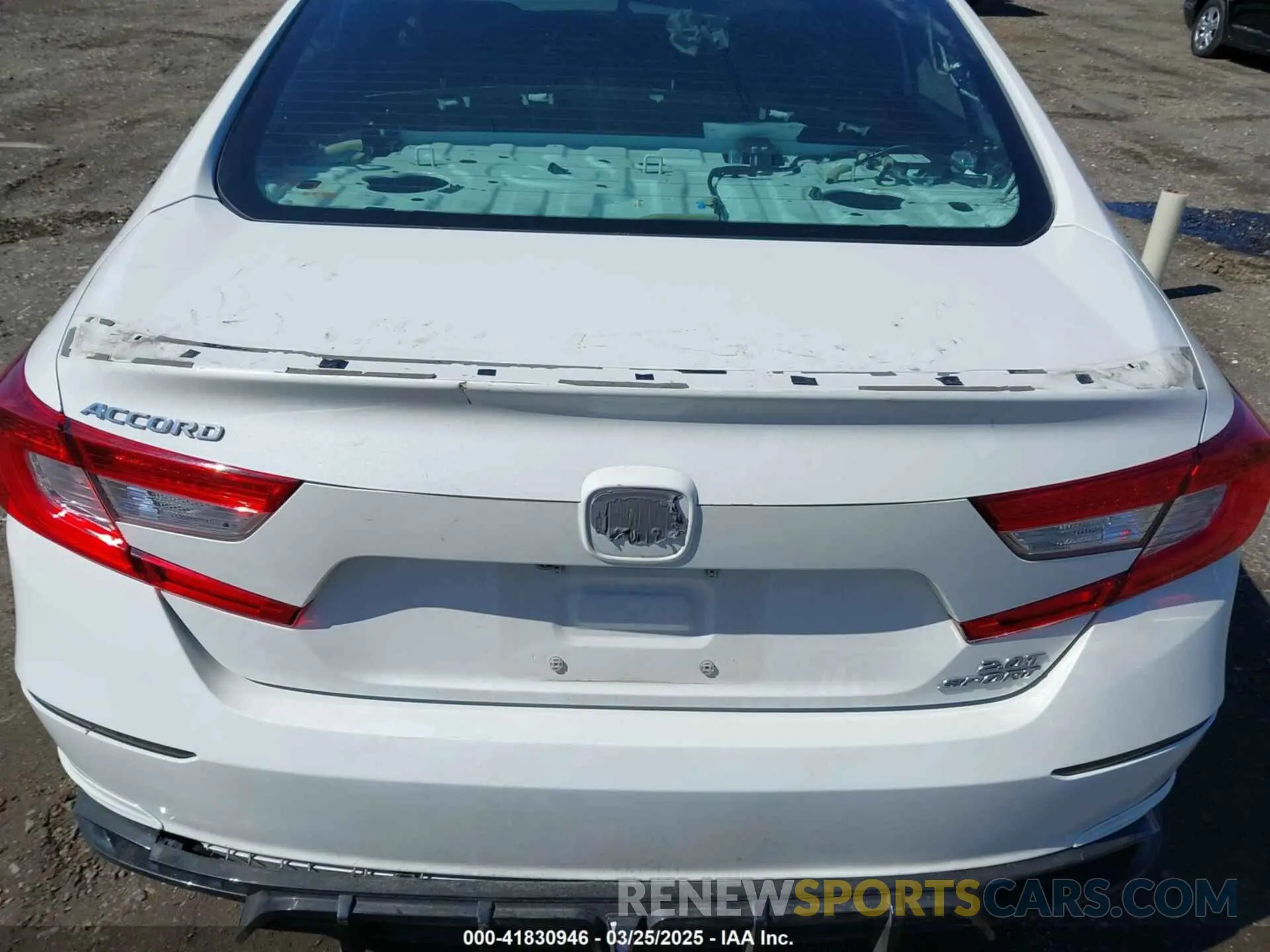 19 fotografías del automóvil dañado 1HGCV2F30KA012692 HONDA ACCORD 2019