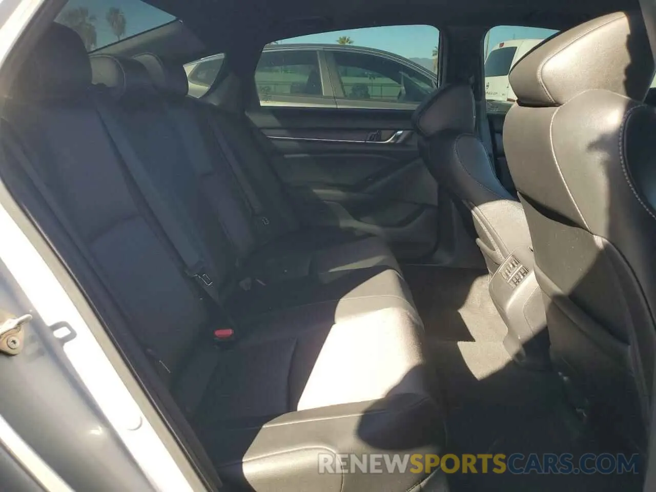 10 fotografías del automóvil dañado 1HGCV2F31KA030196 HONDA ACCORD 2019