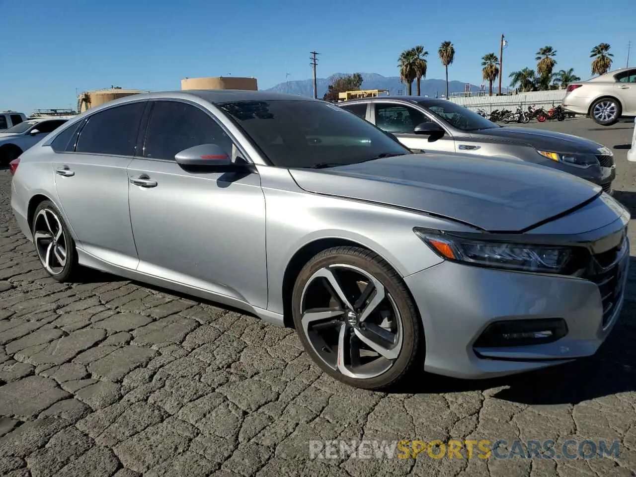 4 fotografías del automóvil dañado 1HGCV2F31KA030196 HONDA ACCORD 2019