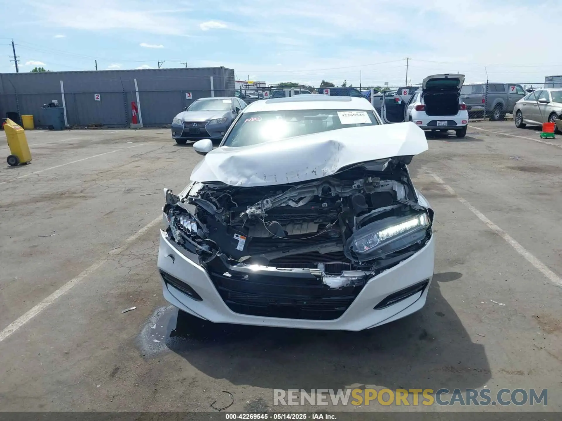 13 fotografías del automóvil dañado 1HGCV2F31KA032692 HONDA ACCORD 2019