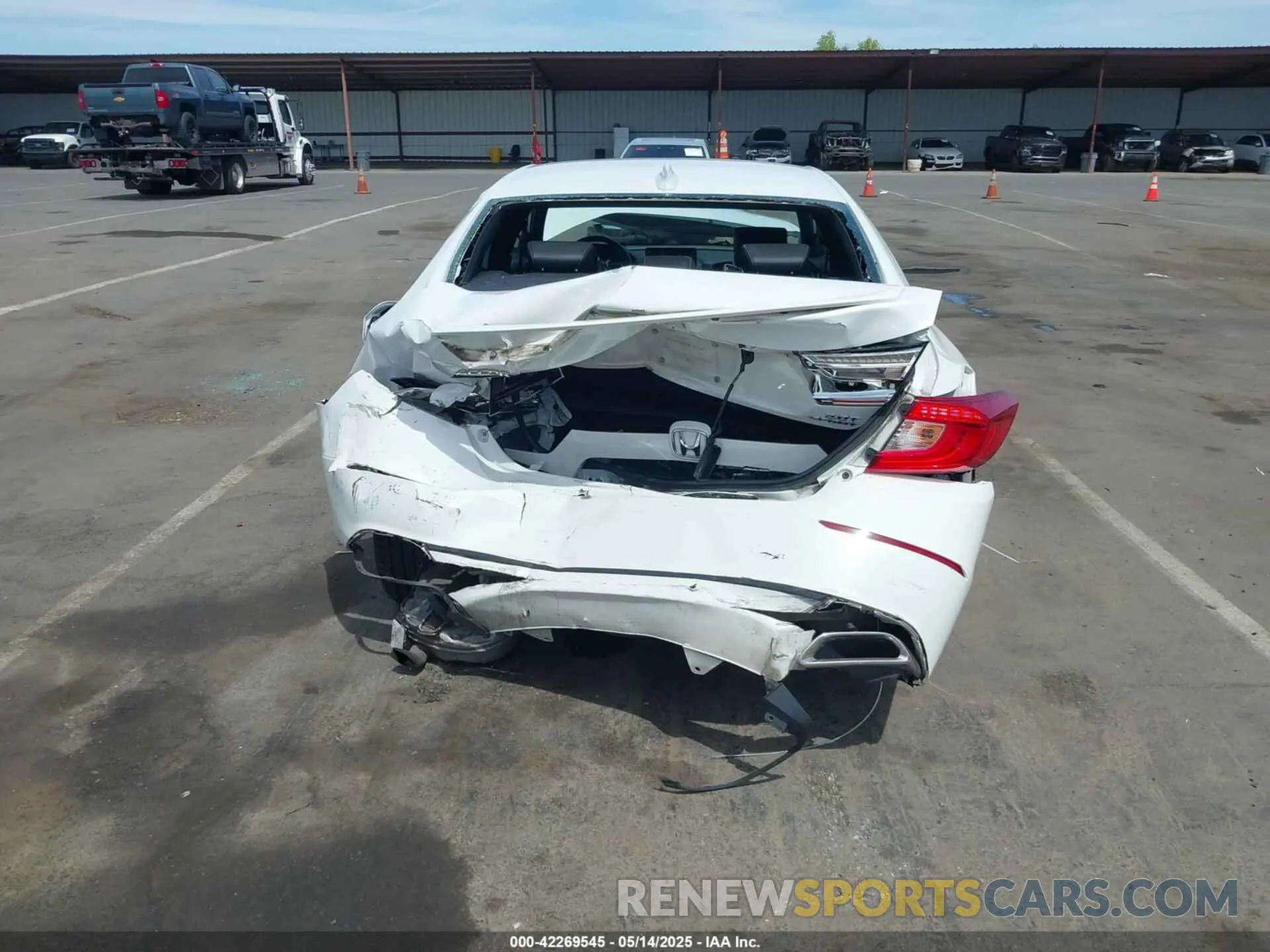 17 fotografías del automóvil dañado 1HGCV2F31KA032692 HONDA ACCORD 2019