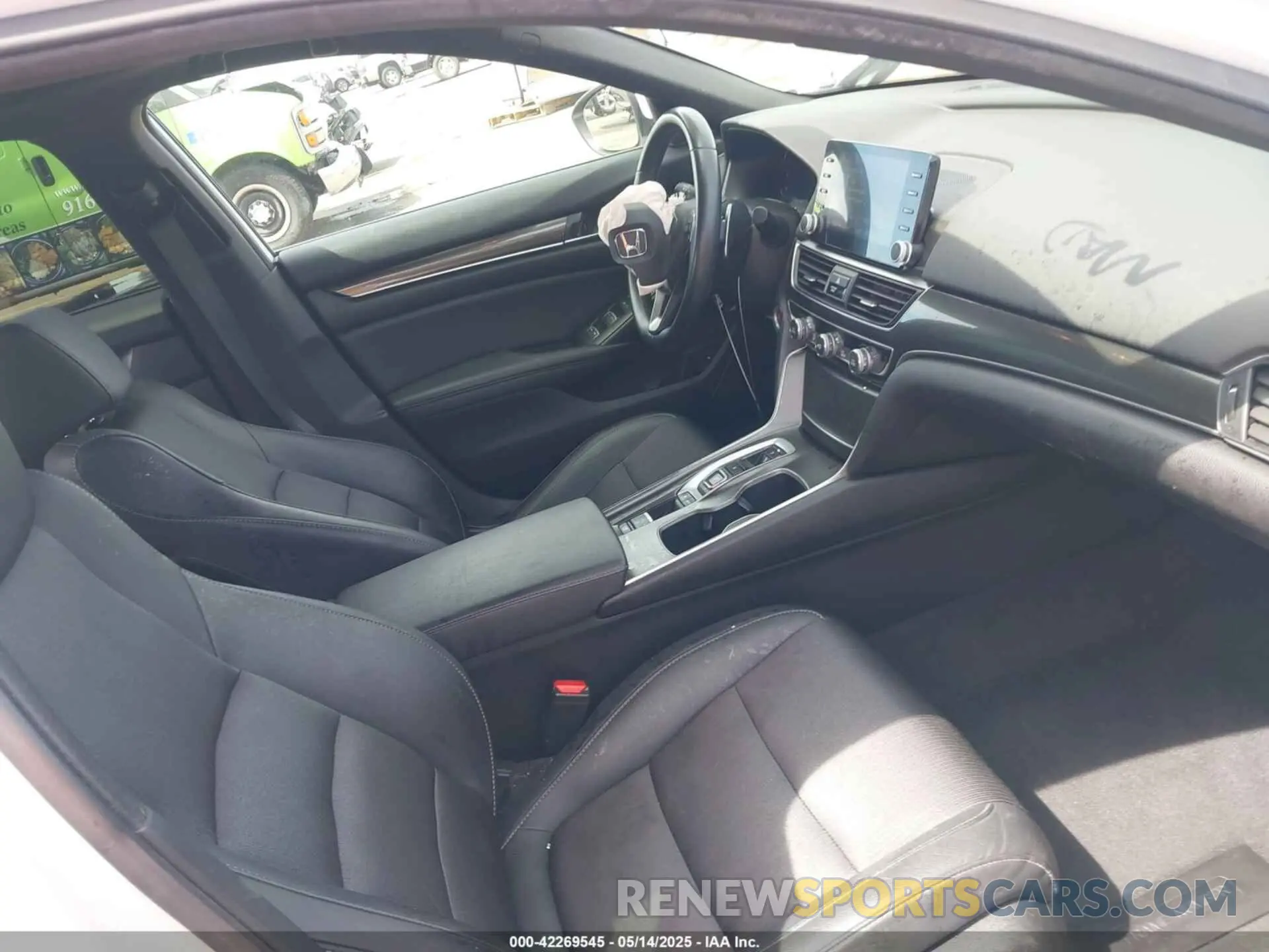 5 fotografías del automóvil dañado 1HGCV2F31KA032692 HONDA ACCORD 2019
