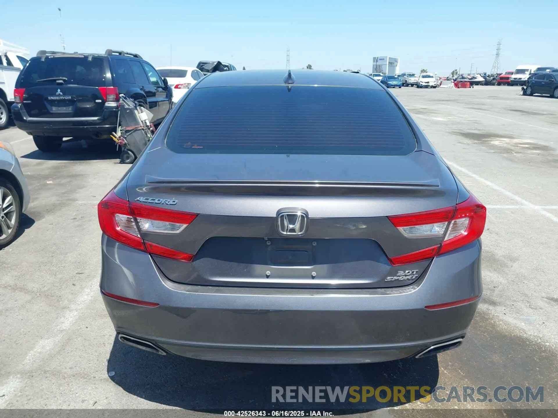 16 fotografías del automóvil dañado 1HGCV2F32KA015416 HONDA ACCORD 2019