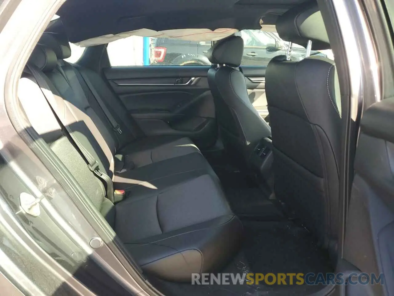10 fotografías del automóvil dañado 1HGCV2F32KA023709 HONDA ACCORD 2019