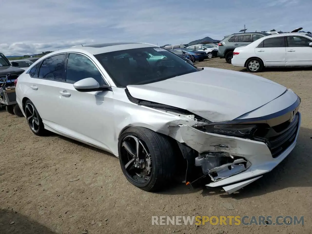 4 fotografías del automóvil dañado 1HGCV2F33KA010080 HONDA ACCORD 2019