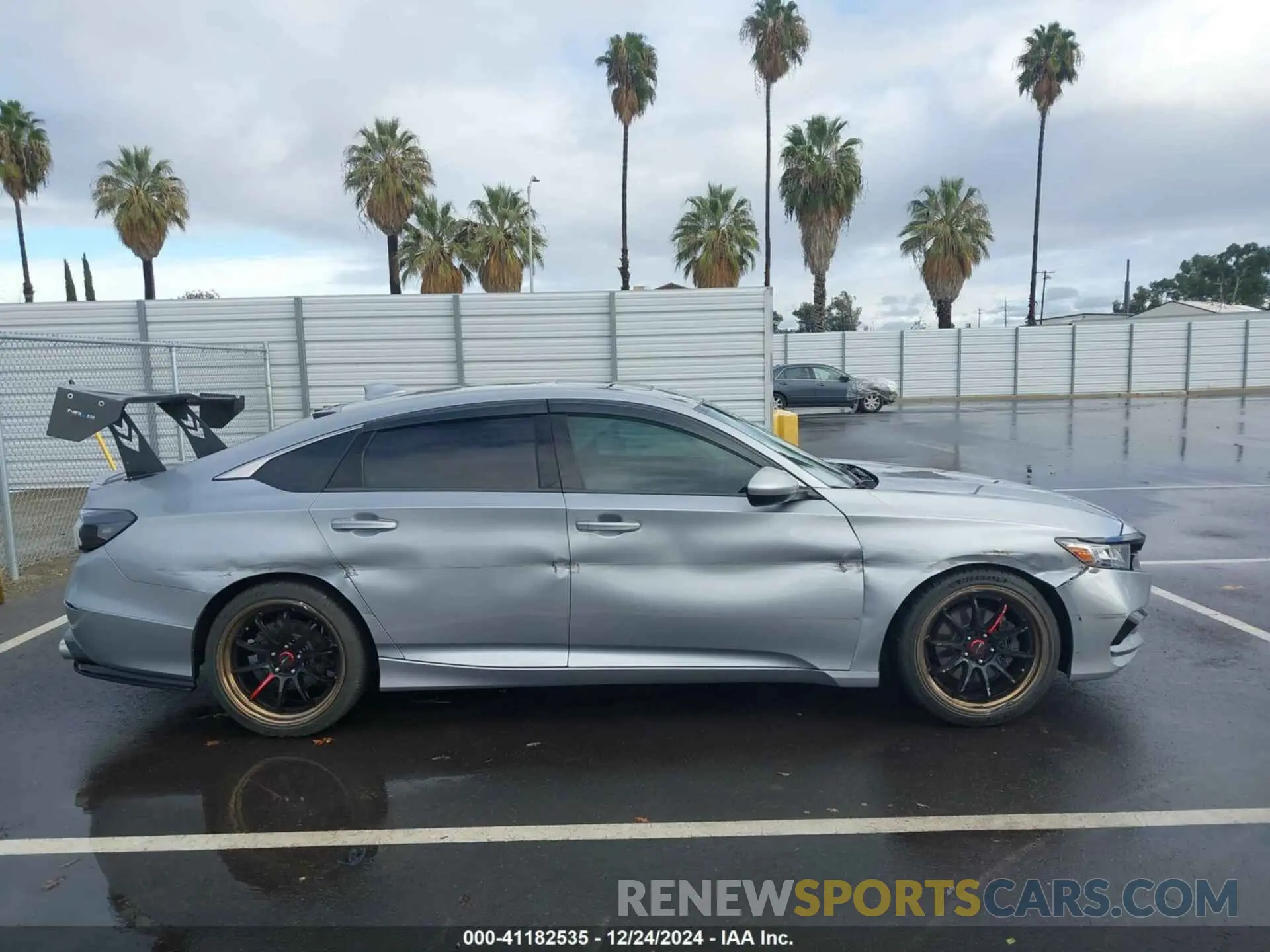 13 fotografías del automóvil dañado 1HGCV2F34KA025753 HONDA ACCORD 2019