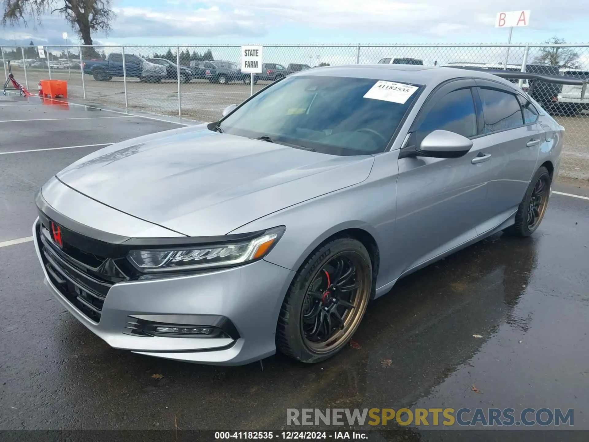 2 fotografías del automóvil dañado 1HGCV2F34KA025753 HONDA ACCORD 2019