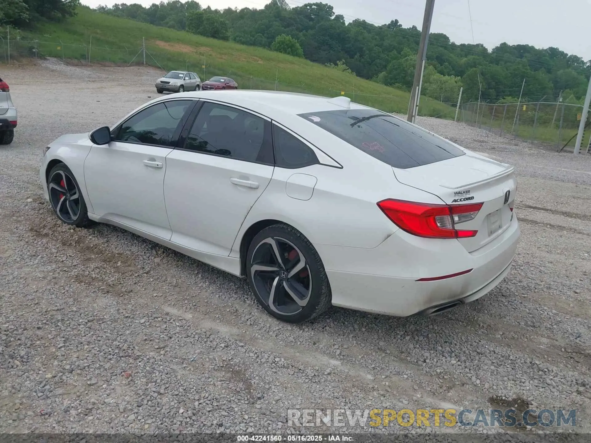 3 fotografías del automóvil dañado 1HGCV2F34KA026658 HONDA ACCORD 2019