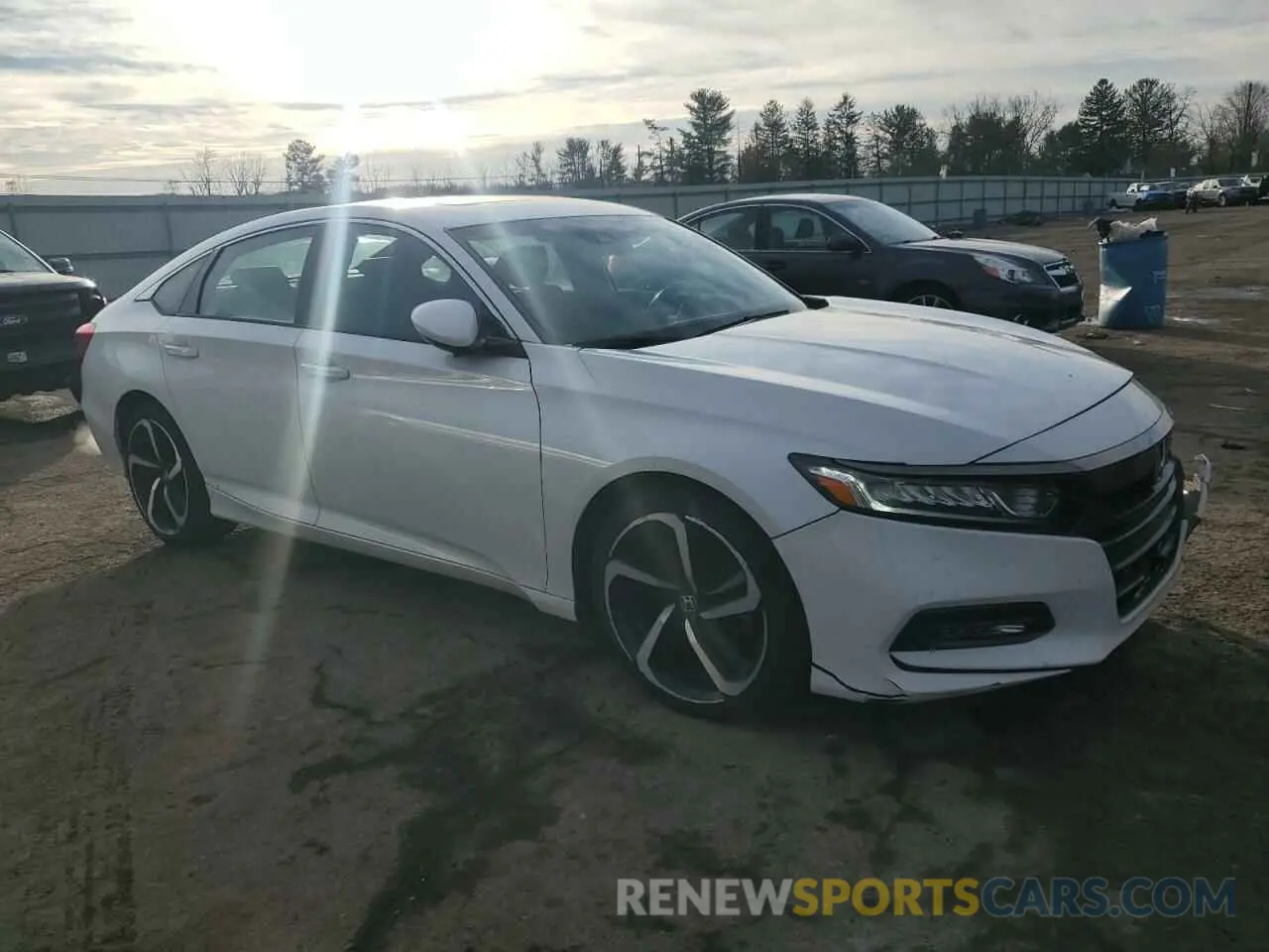 4 fotografías del automóvil dañado 1HGCV2F36KA026693 HONDA ACCORD 2019