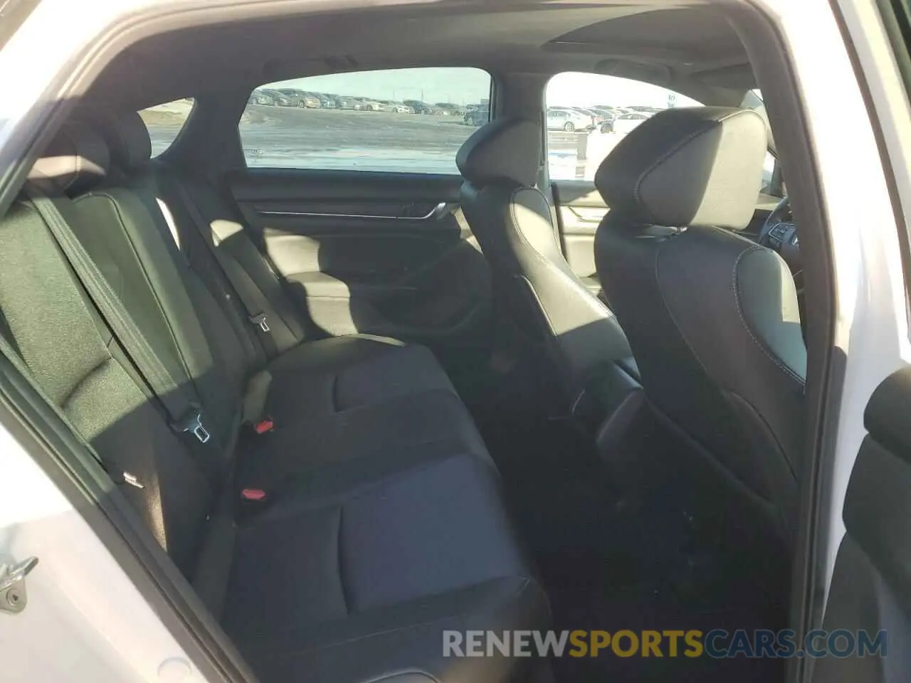10 fotografías del automóvil dañado 1HGCV2F36KA801171 HONDA ACCORD 2019