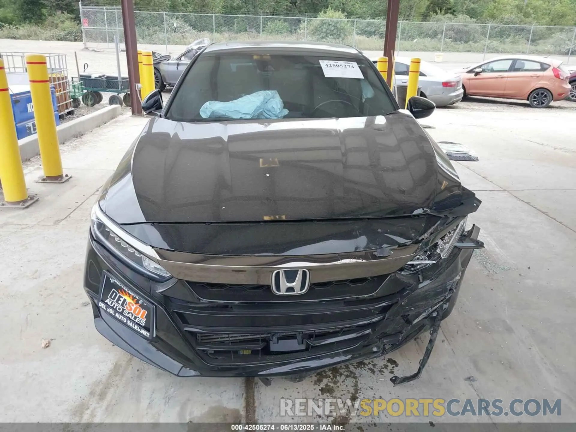 13 fotografías del automóvil dañado 1HGCV2F37KA021812 HONDA ACCORD 2019