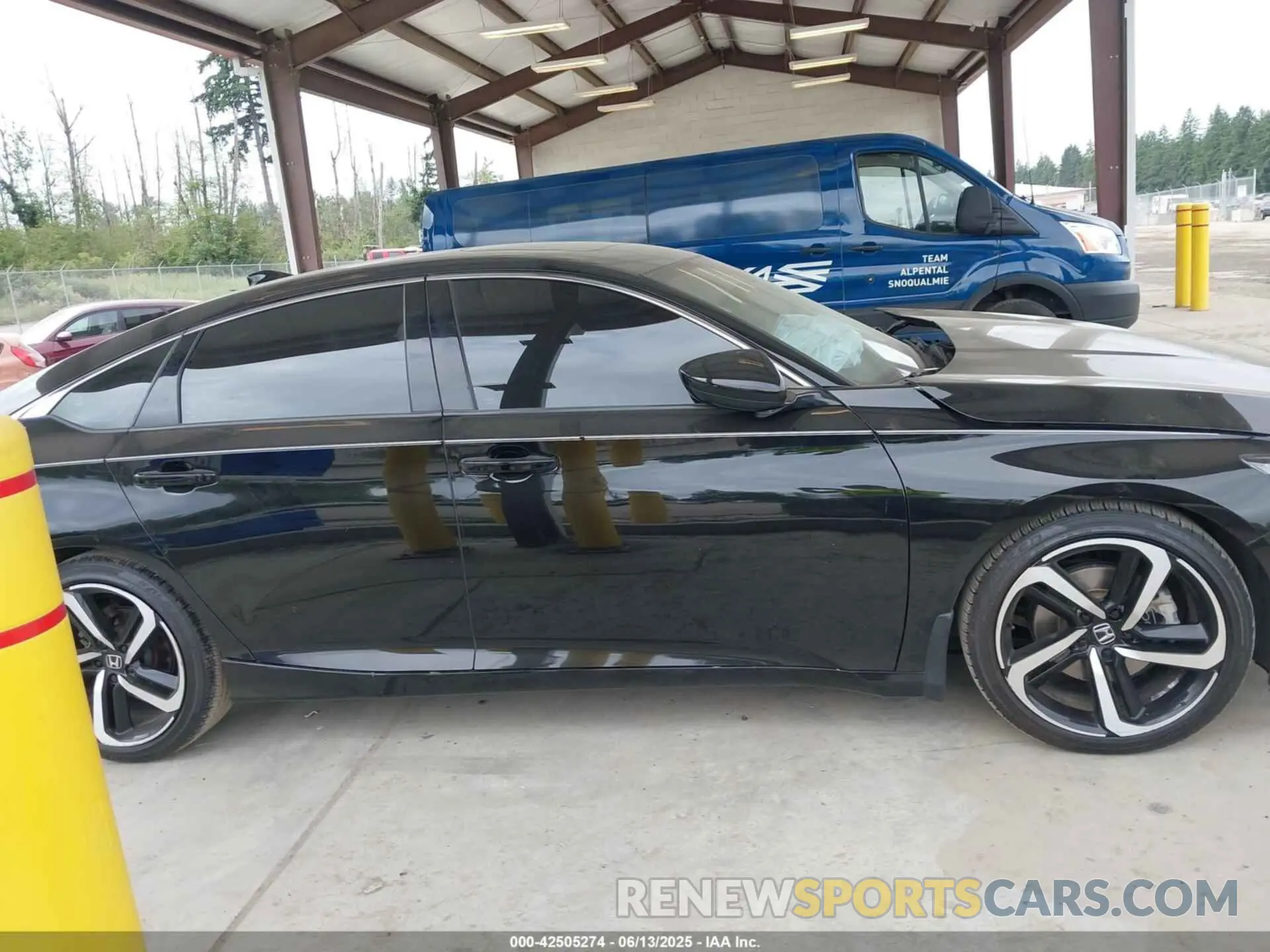 14 fotografías del automóvil dañado 1HGCV2F37KA021812 HONDA ACCORD 2019