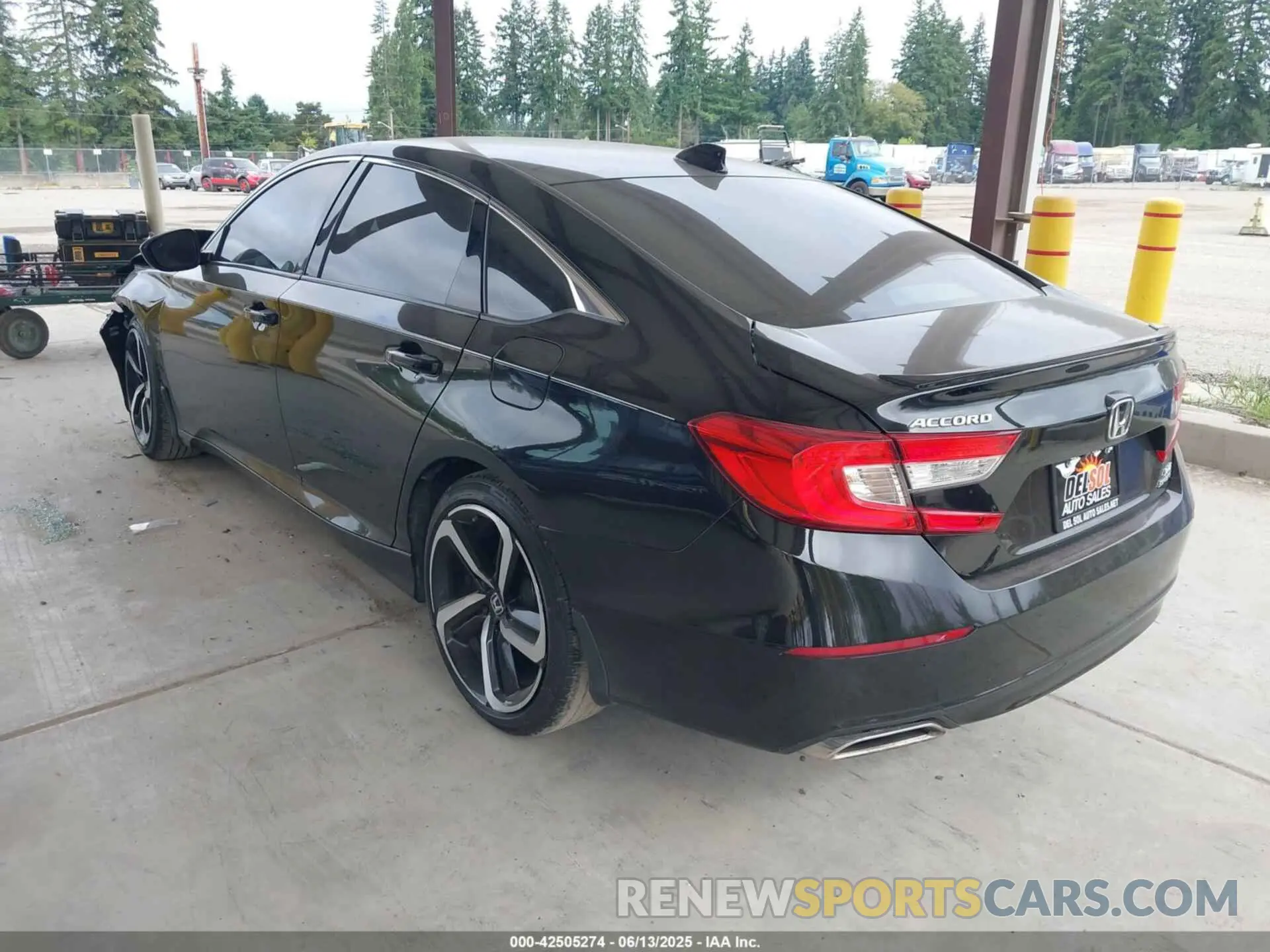 3 fotografías del automóvil dañado 1HGCV2F37KA021812 HONDA ACCORD 2019