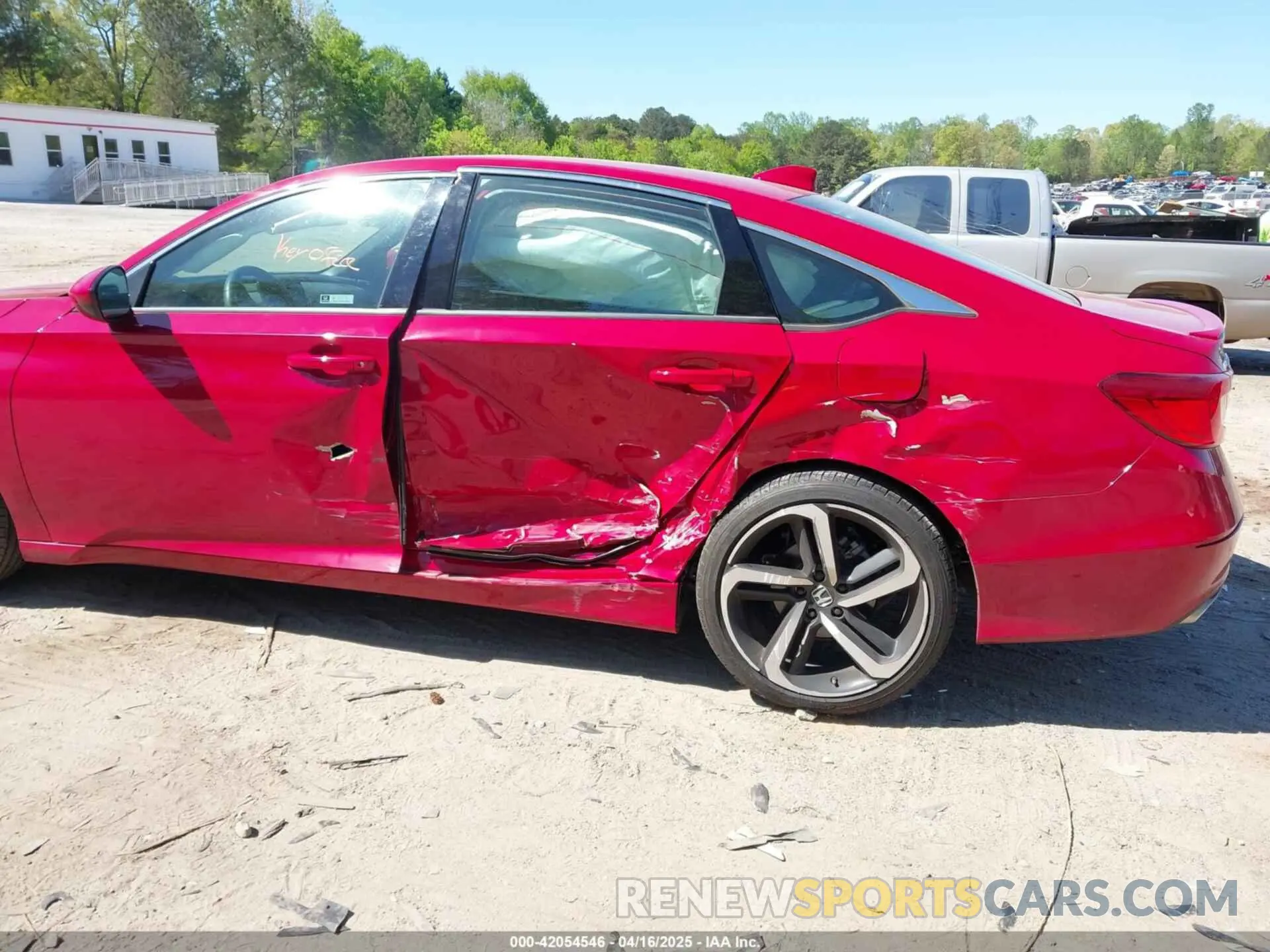 6 fotografías del automóvil dañado 1HGCV2F37KA027724 HONDA ACCORD 2019