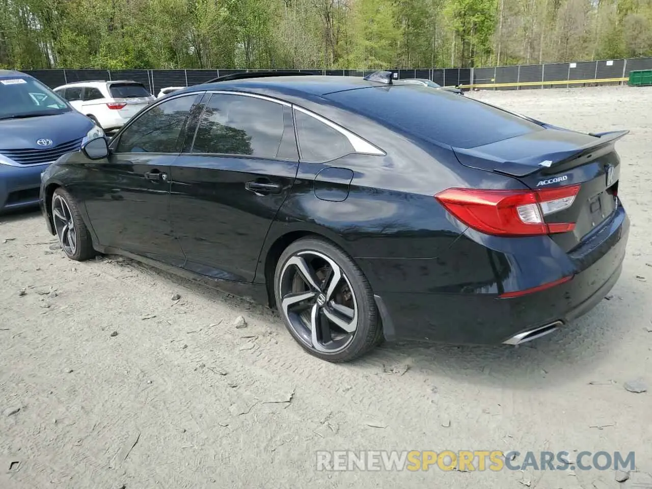 2 fotografías del automóvil dañado 1HGCV2F3XKA005426 HONDA ACCORD 2019
