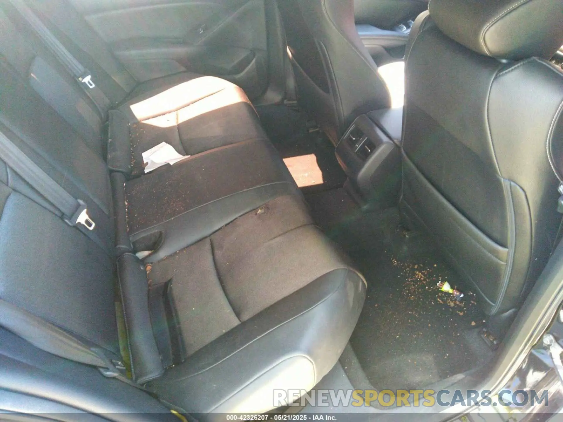 8 fotografías del automóvil dañado 1HGCV2F3XKA022582 HONDA ACCORD 2019