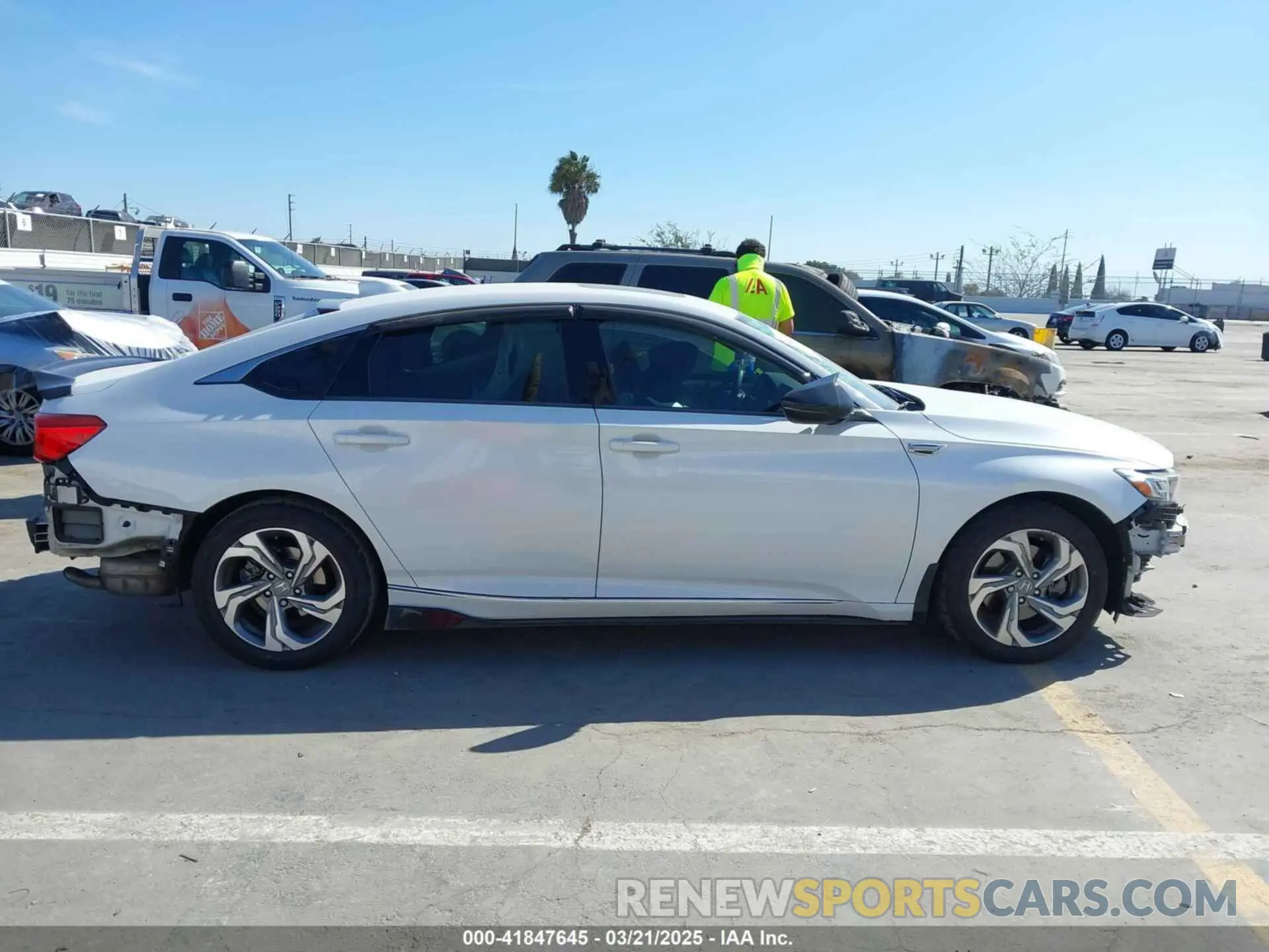 13 fotografías del automóvil dañado 1HGCV2F51KA020155 HONDA ACCORD 2019