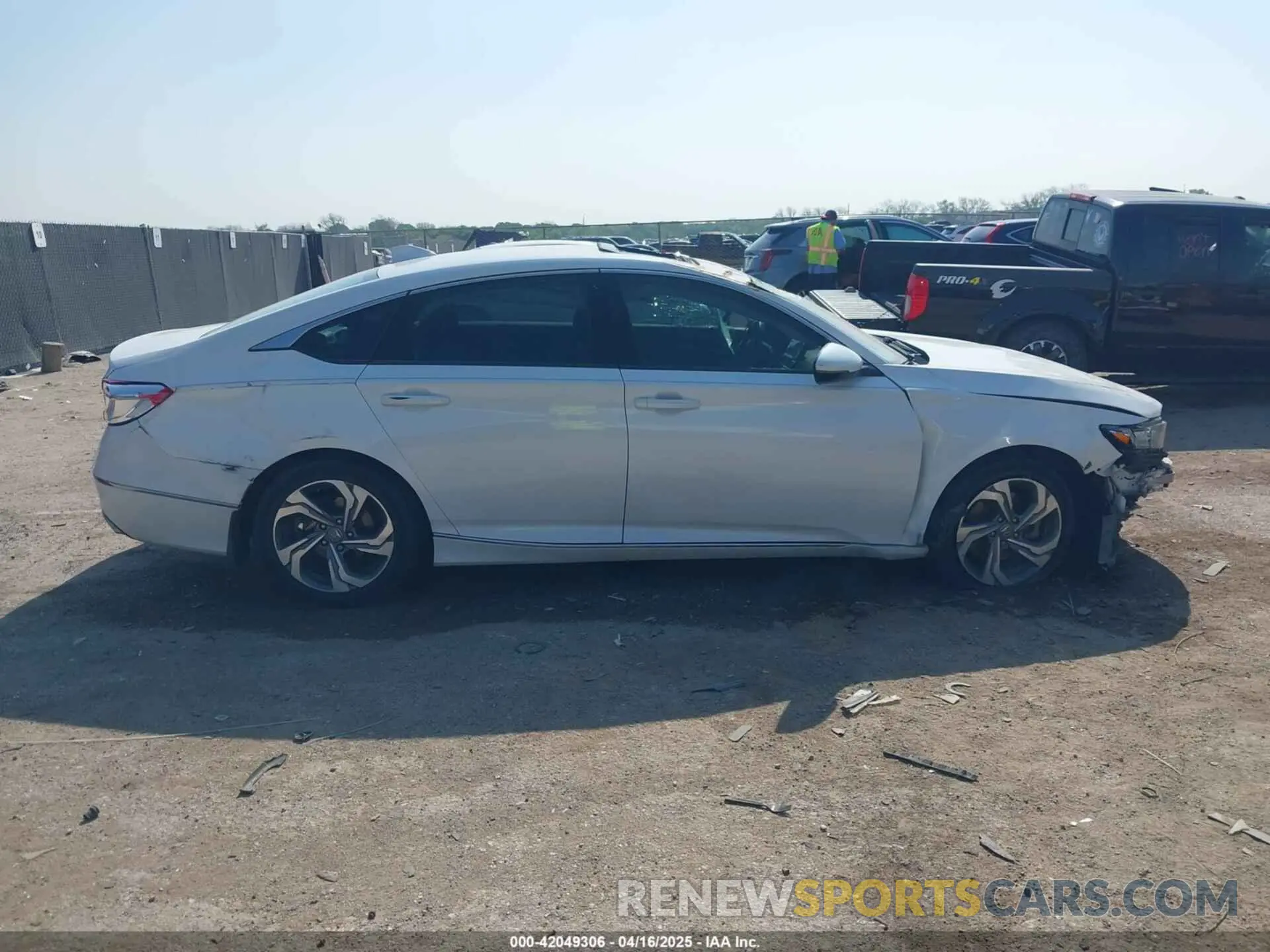 13 fotografías del automóvil dañado 1HGCV2F53KA002059 HONDA ACCORD 2019