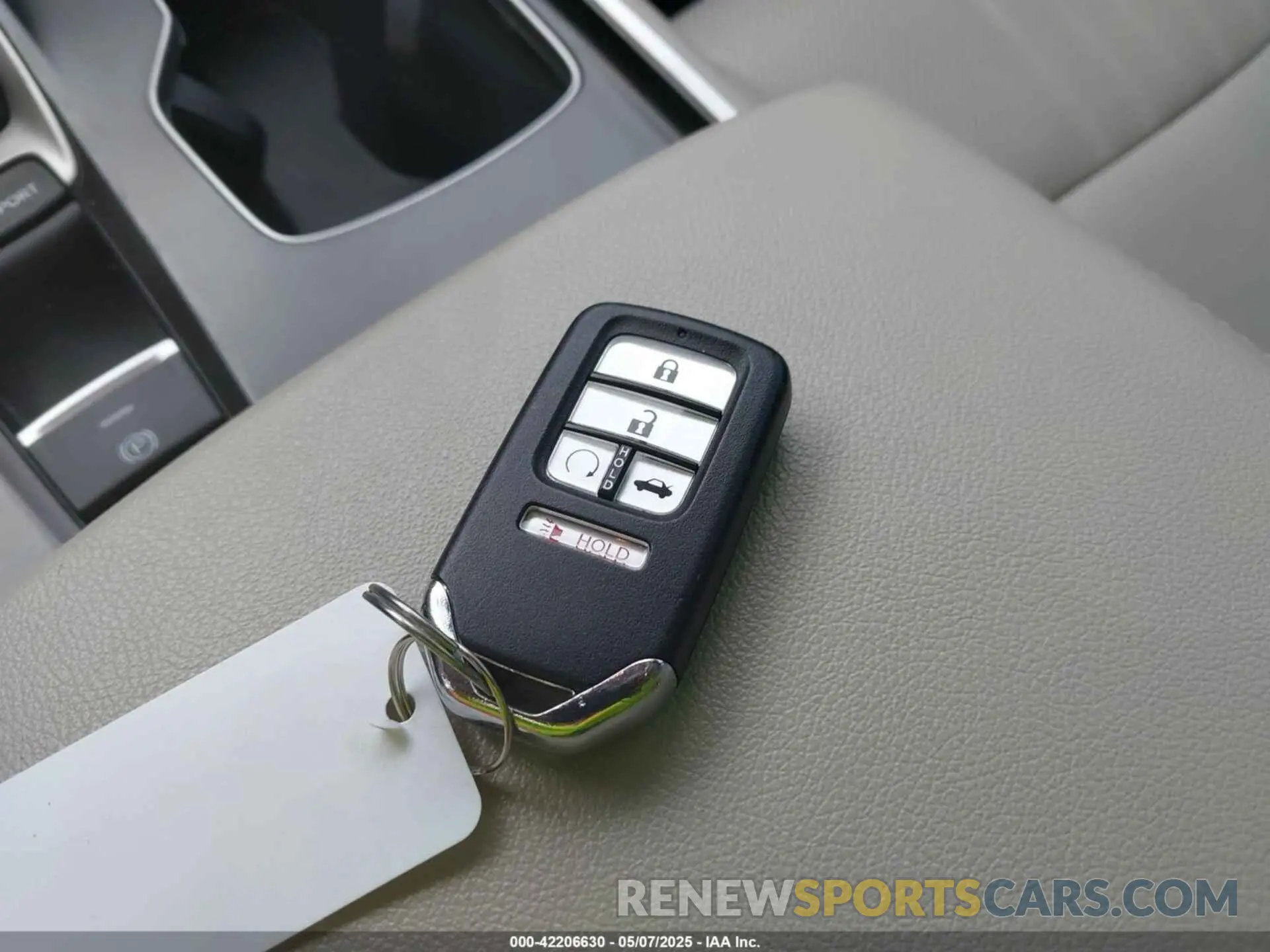 11 fotografías del automóvil dañado 1HGCV2F59KA007282 HONDA ACCORD 2019