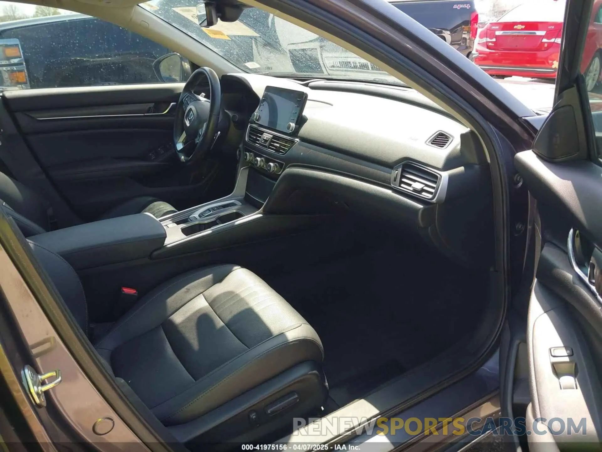 5 fotografías del automóvil dañado 1HGCV2F92KA016179 HONDA ACCORD 2019
