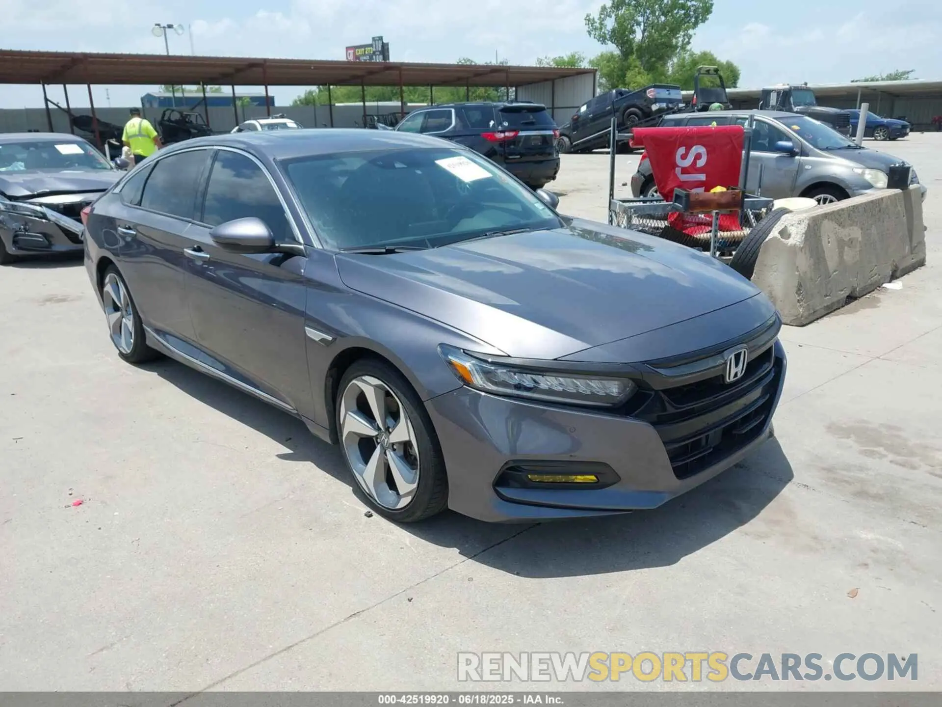 1 fotografías del automóvil dañado 1HGCV2F93KA013002 HONDA ACCORD 2019