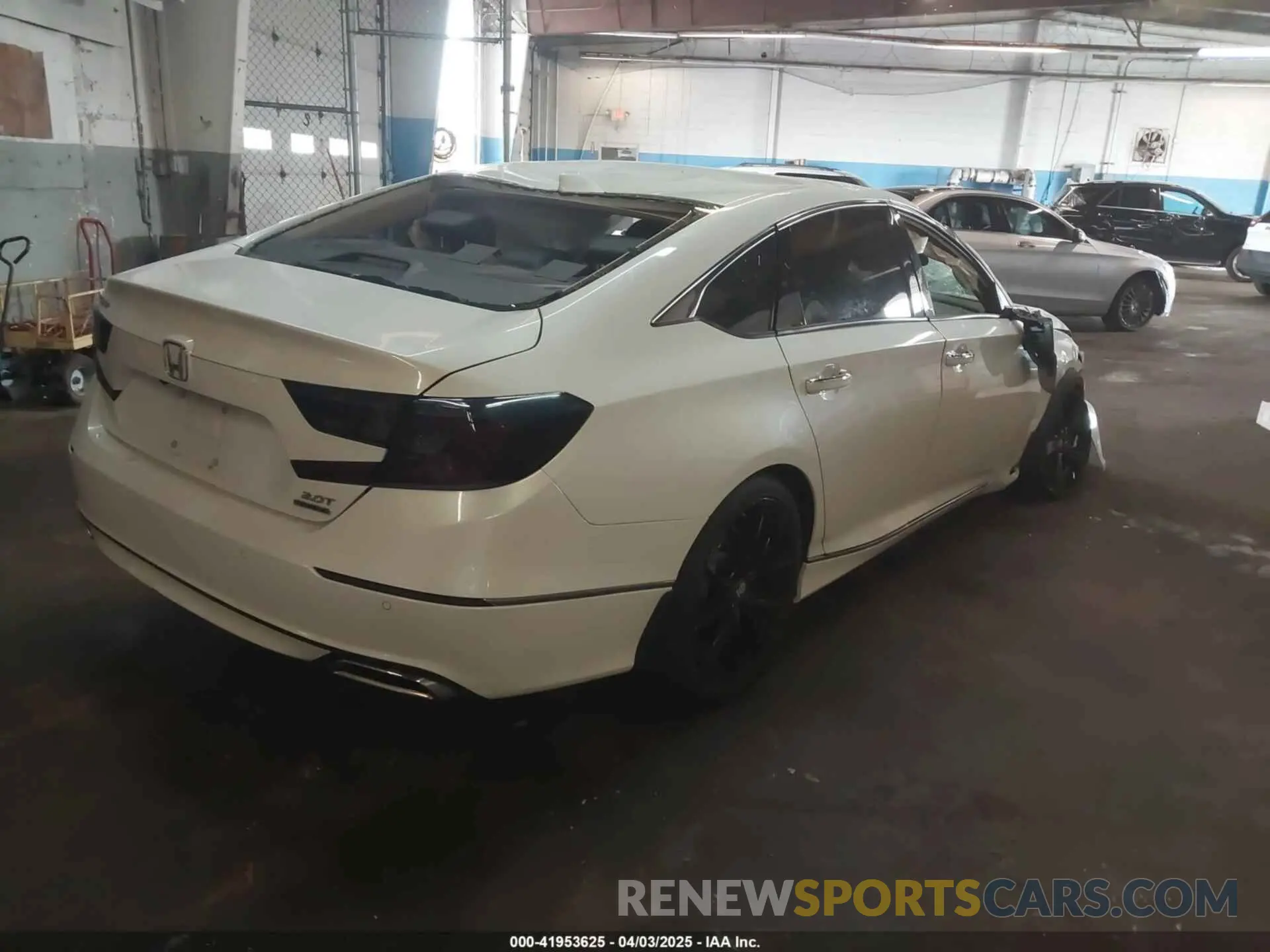 4 fotografías del automóvil dañado 1HGCV2F93KA032259 HONDA ACCORD 2019