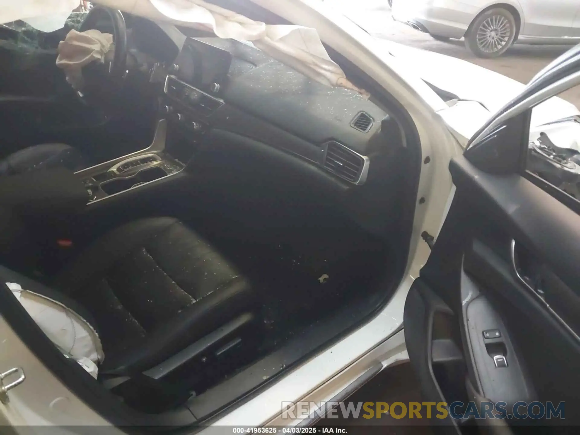 5 fotografías del automóvil dañado 1HGCV2F93KA032259 HONDA ACCORD 2019