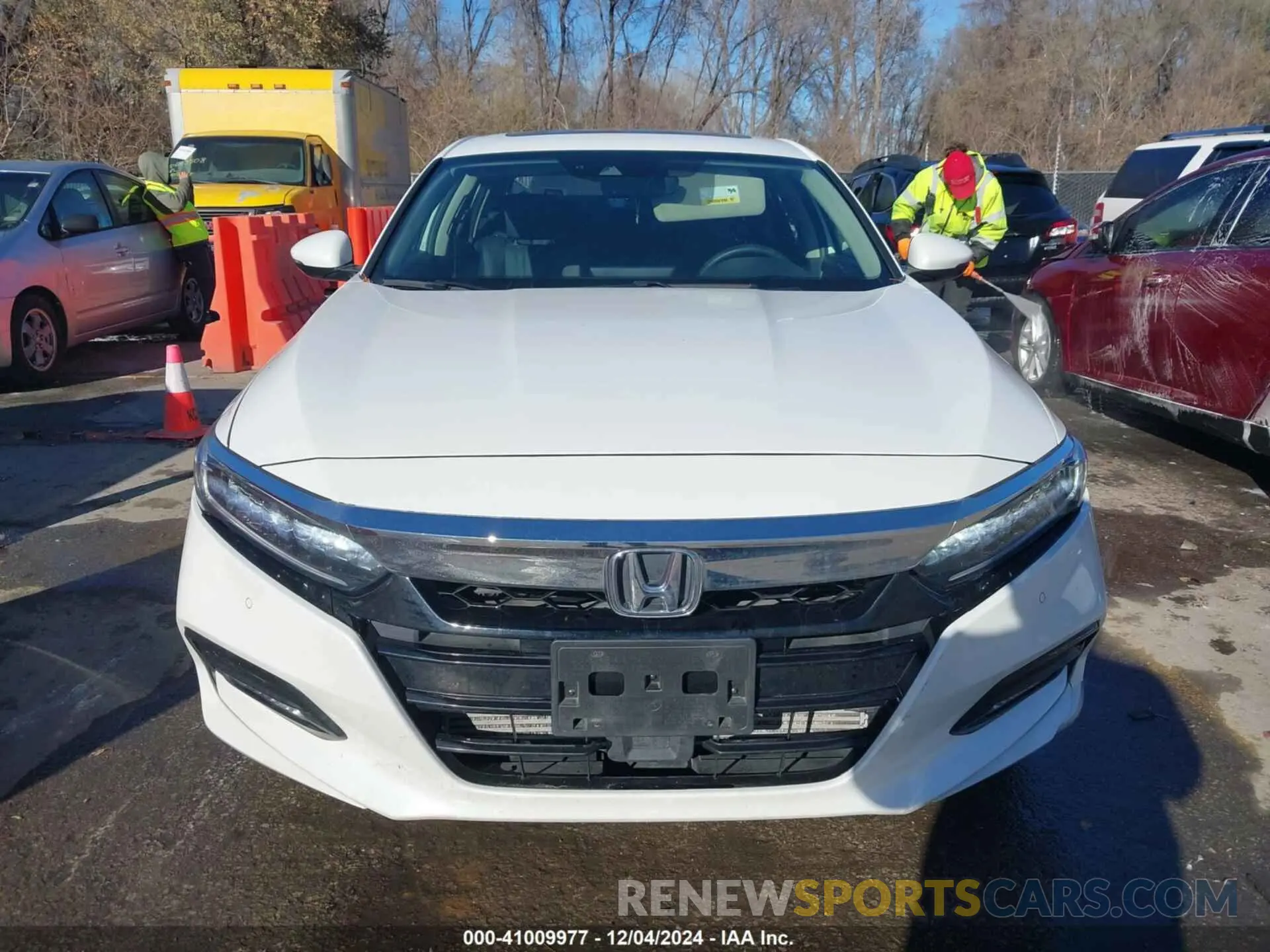 12 fotografías del automóvil dañado 1HGCV2F94KA018578 HONDA ACCORD 2019