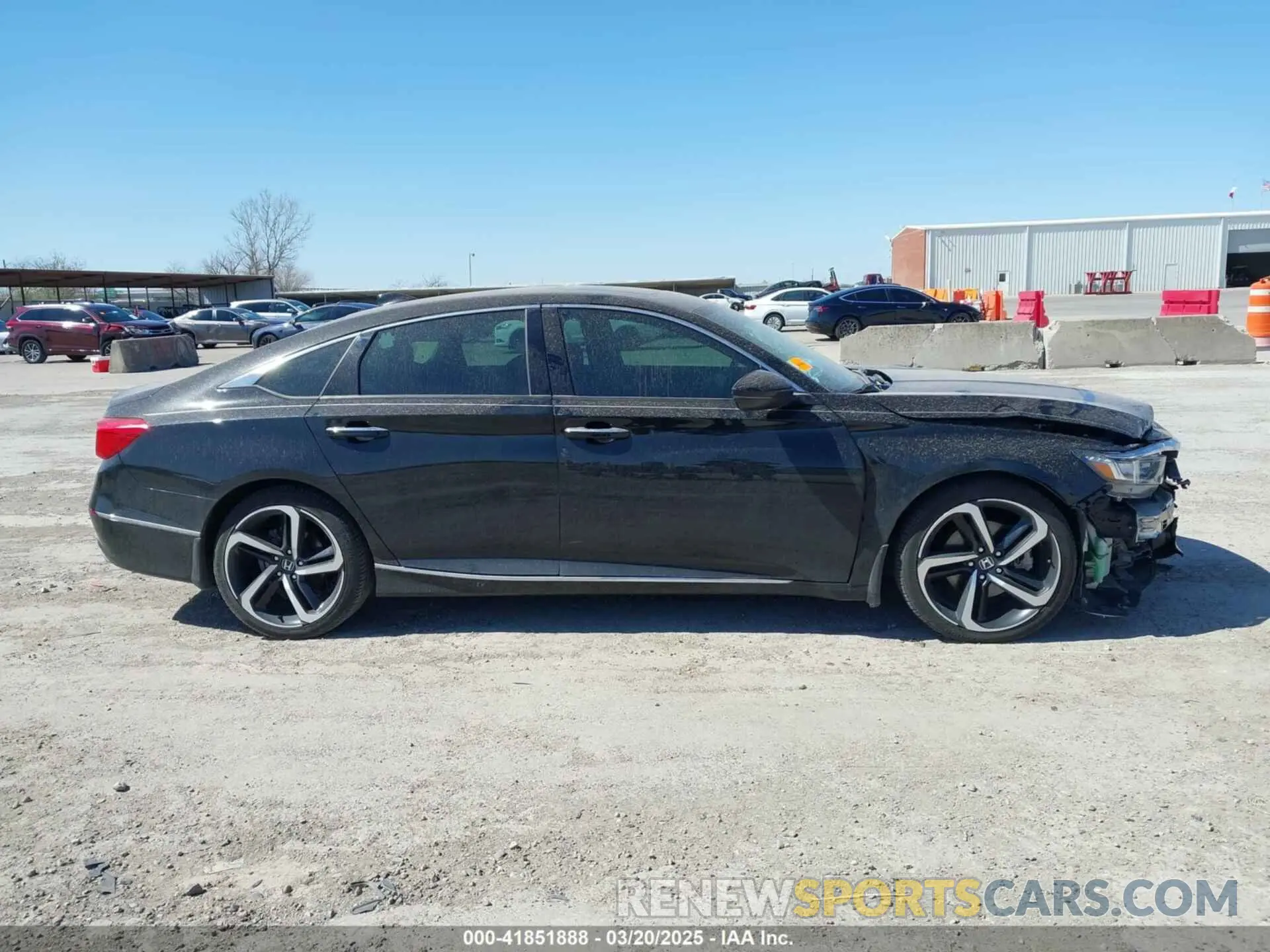 13 fotografías del automóvil dañado 1HGCV2F96KA034782 HONDA ACCORD 2019