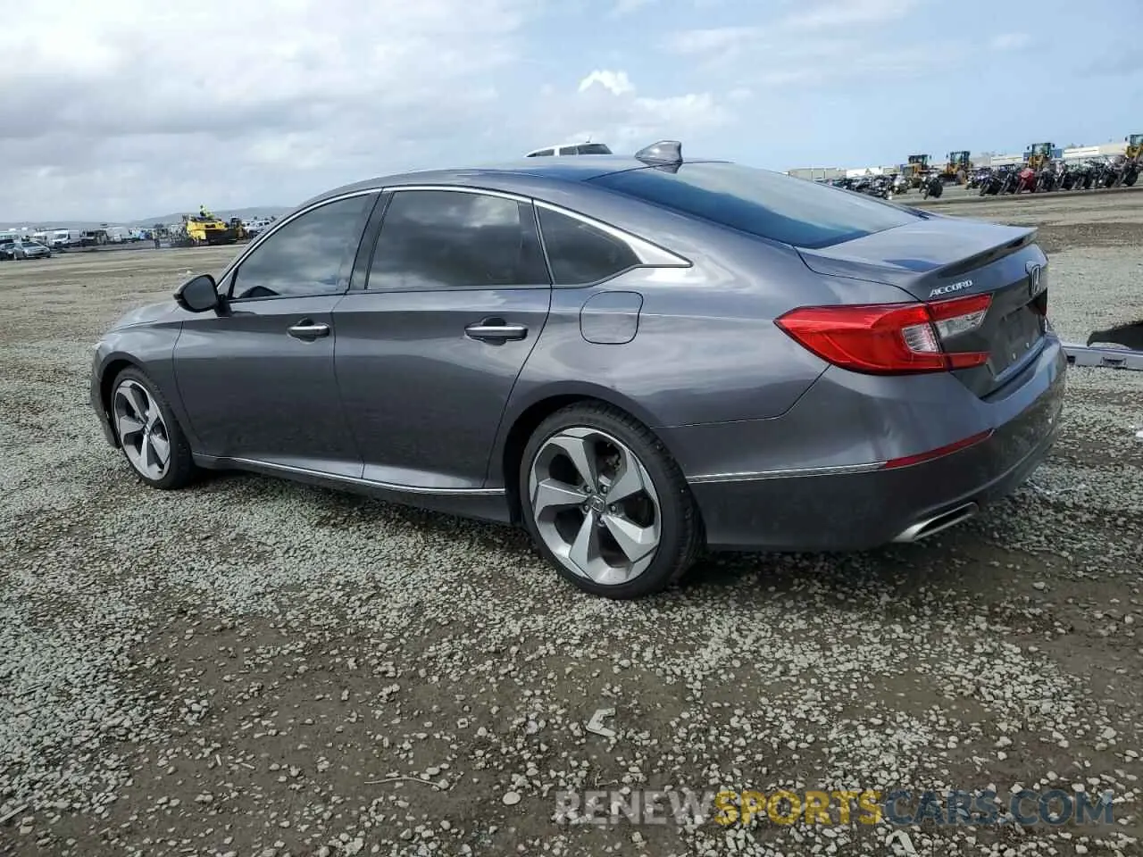 2 fotografías del automóvil dañado 1HGCV2F9XKA027219 HONDA ACCORD 2019