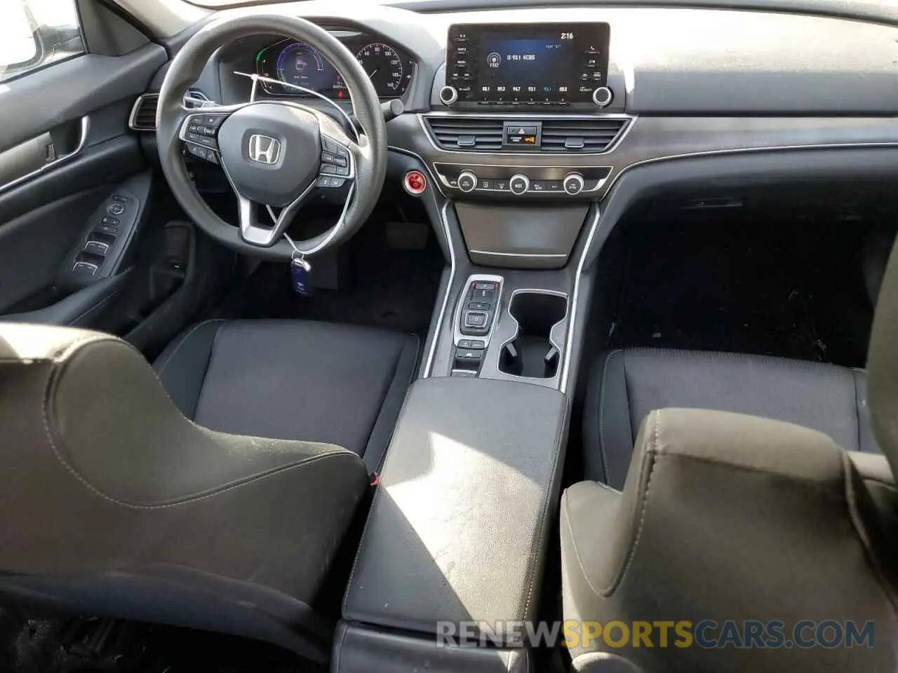 8 fotografías del automóvil dañado 1HGCV3F1XKA007343 HONDA ACCORD 2019