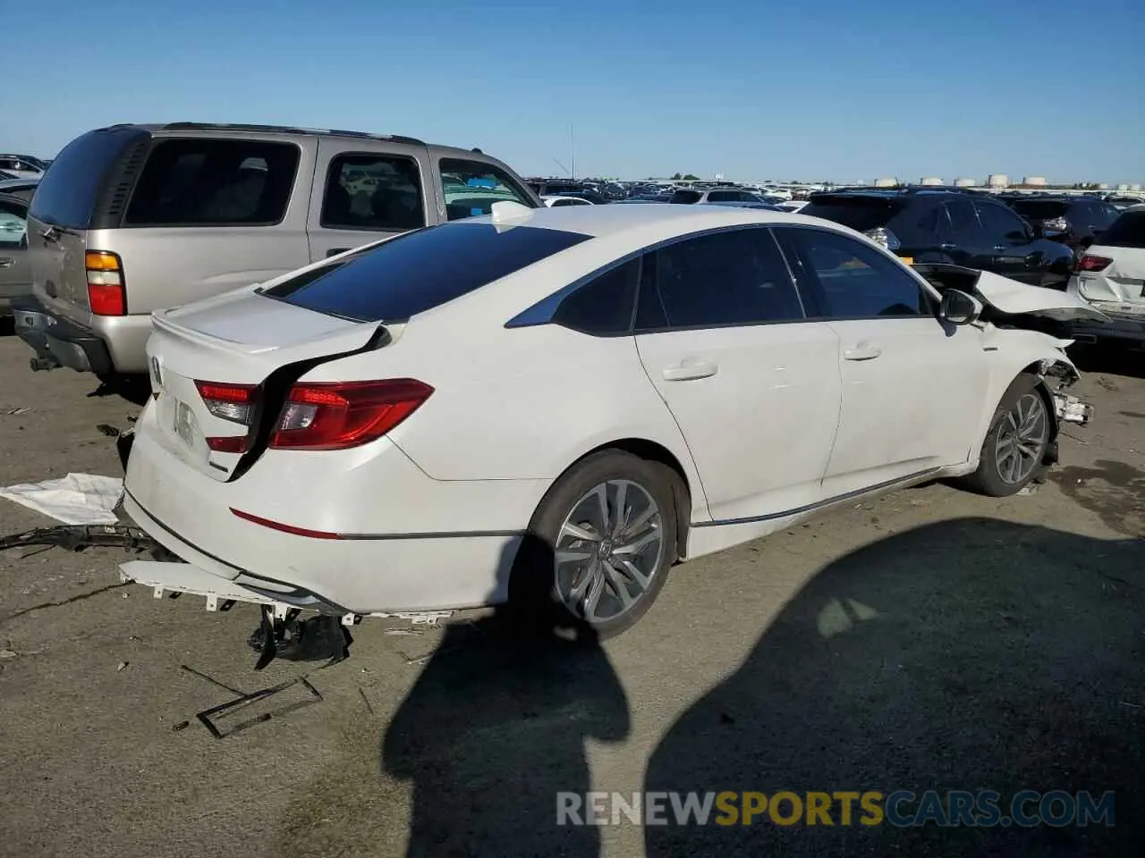 3 fotografías del automóvil dañado 1HGCV3F43KA017609 HONDA ACCORD 2019