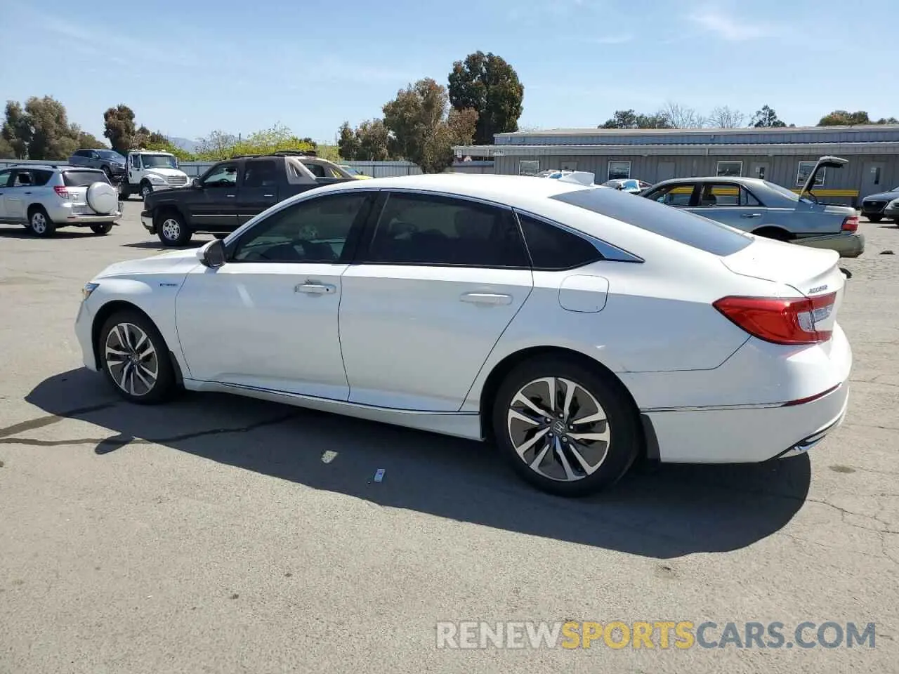2 fotografías del automóvil dañado 1HGCV3F43KA018937 HONDA ACCORD 2019