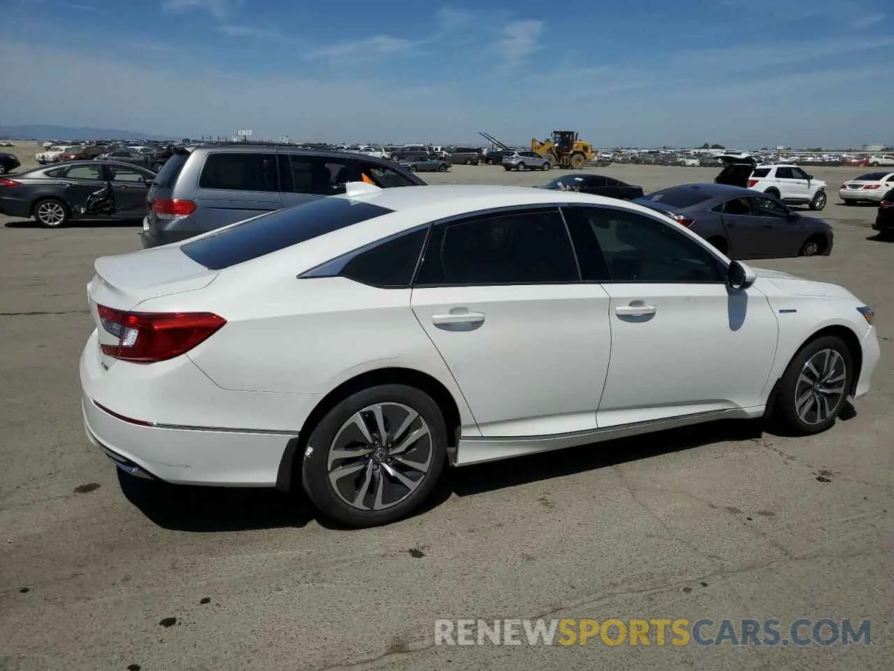 3 fotografías del automóvil dañado 1HGCV3F43KA018937 HONDA ACCORD 2019