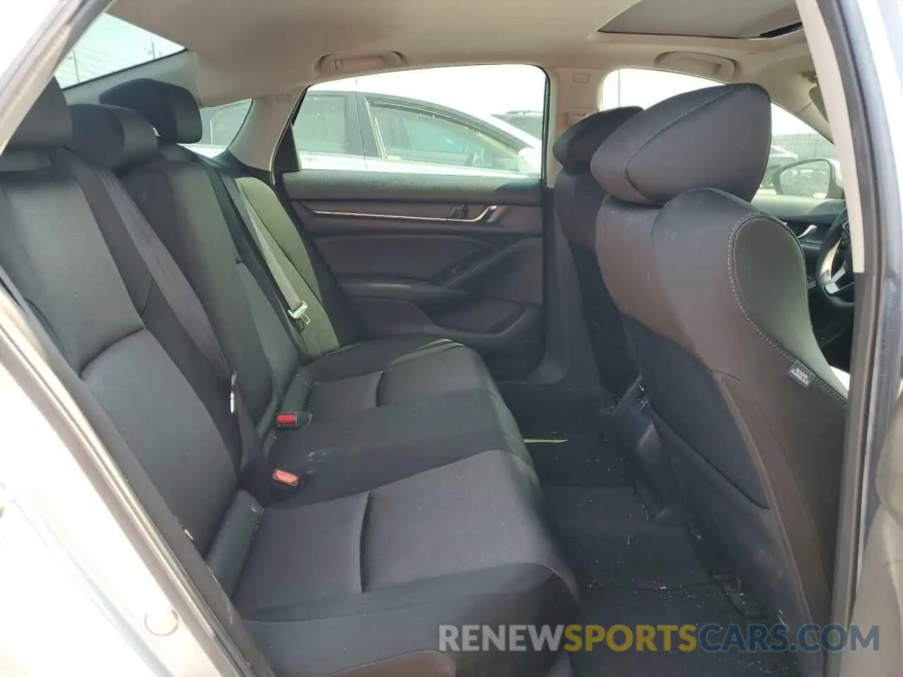 10 fotografías del automóvil dañado 1HGCV3F46KA012226 HONDA ACCORD 2019