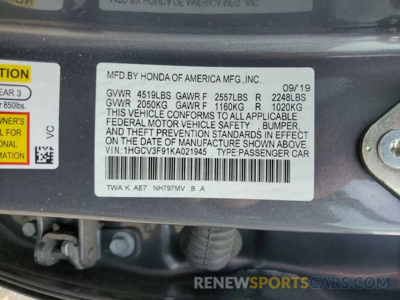 13 fotografías del automóvil dañado 1HGCV3F91KA021945 HONDA ACCORD 2019