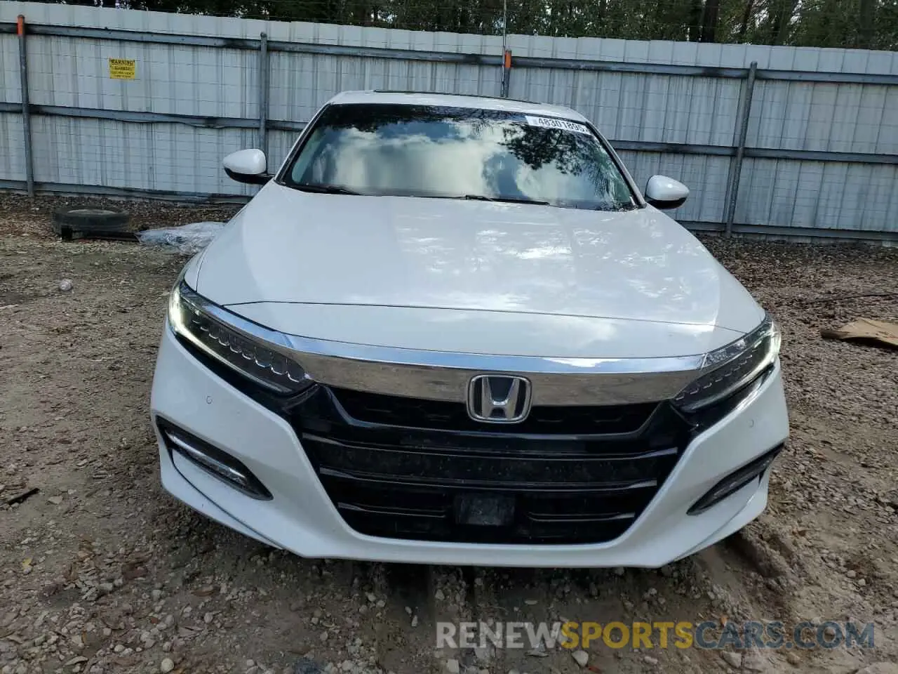 5 fotografías del automóvil dañado 1HGCV3F99KA021790 HONDA ACCORD 2019