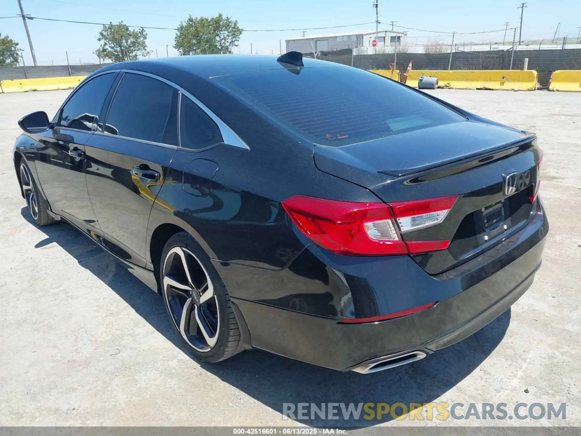 3 fotografías del automóvil dañado 1HGCV1E34LA051119 HONDA ACCORD 2020