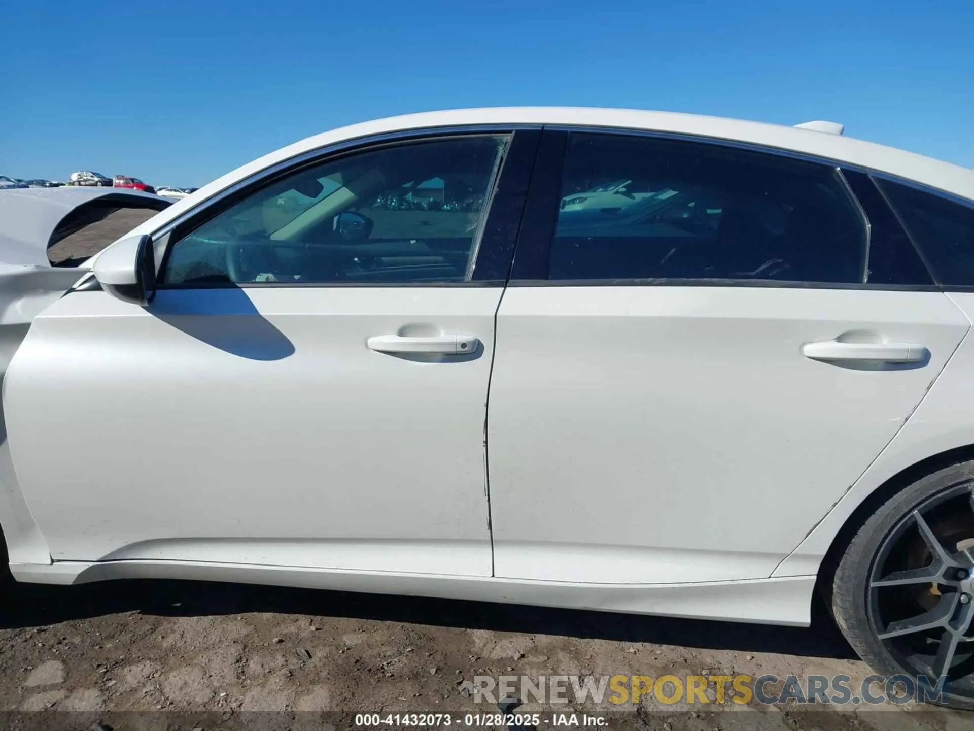 15 fotografías del automóvil dañado 1HGCV1F10LA034332 HONDA ACCORD 2020