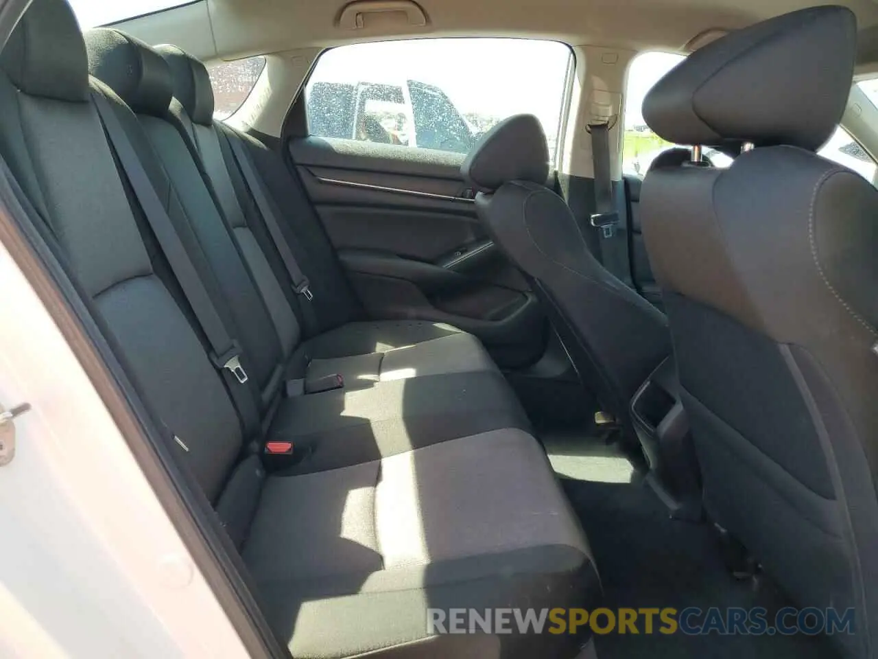 10 fotografías del automóvil dañado 1HGCV1F10LA120563 HONDA ACCORD 2020