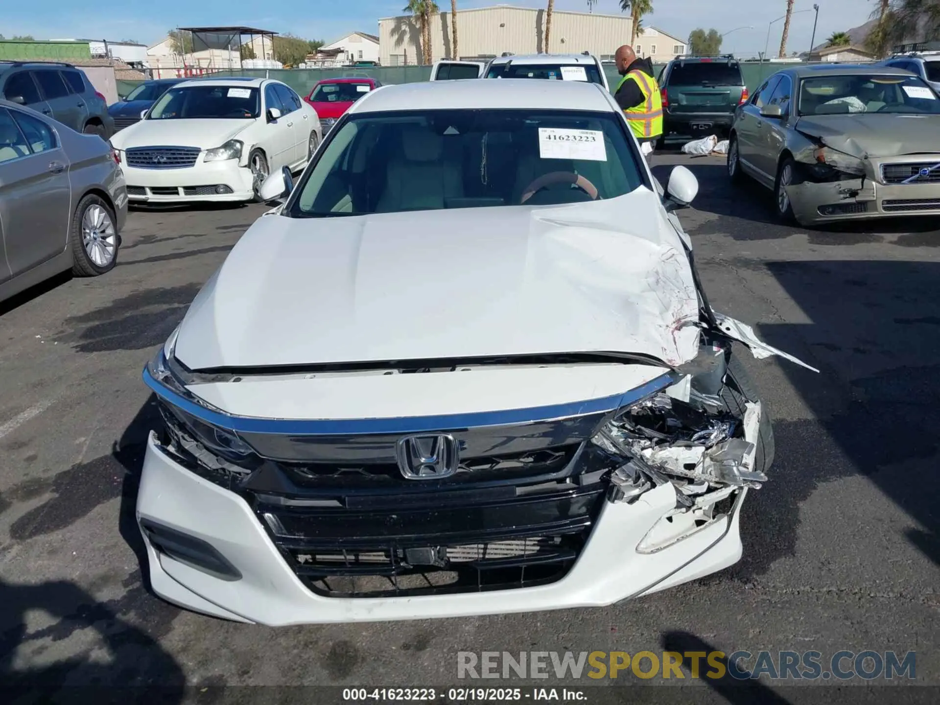 12 fotografías del automóvil dañado 1HGCV1F11LA078596 HONDA ACCORD 2020