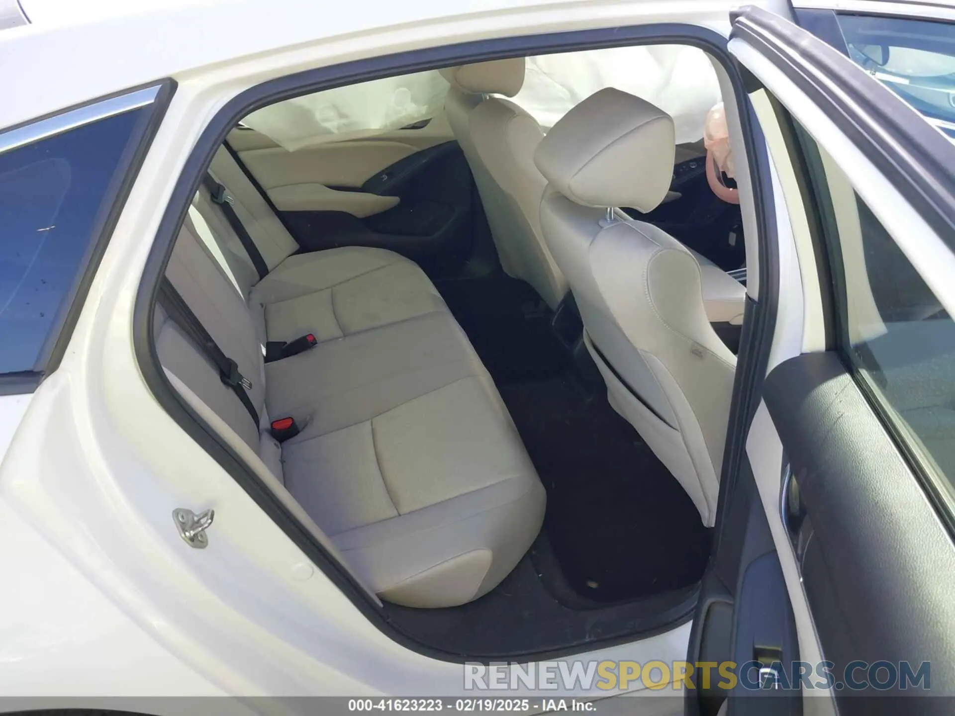 8 fotografías del automóvil dañado 1HGCV1F11LA078596 HONDA ACCORD 2020
