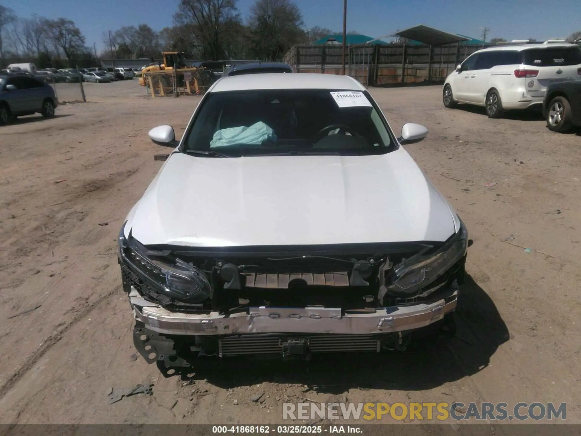 11 fotografías del automóvil dañado 1HGCV1F12LA032923 HONDA ACCORD 2020