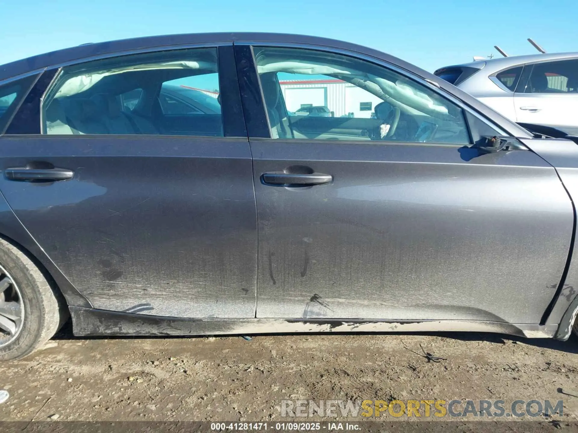 12 fotografías del automóvil dañado 1HGCV1F12LA146212 HONDA ACCORD 2020