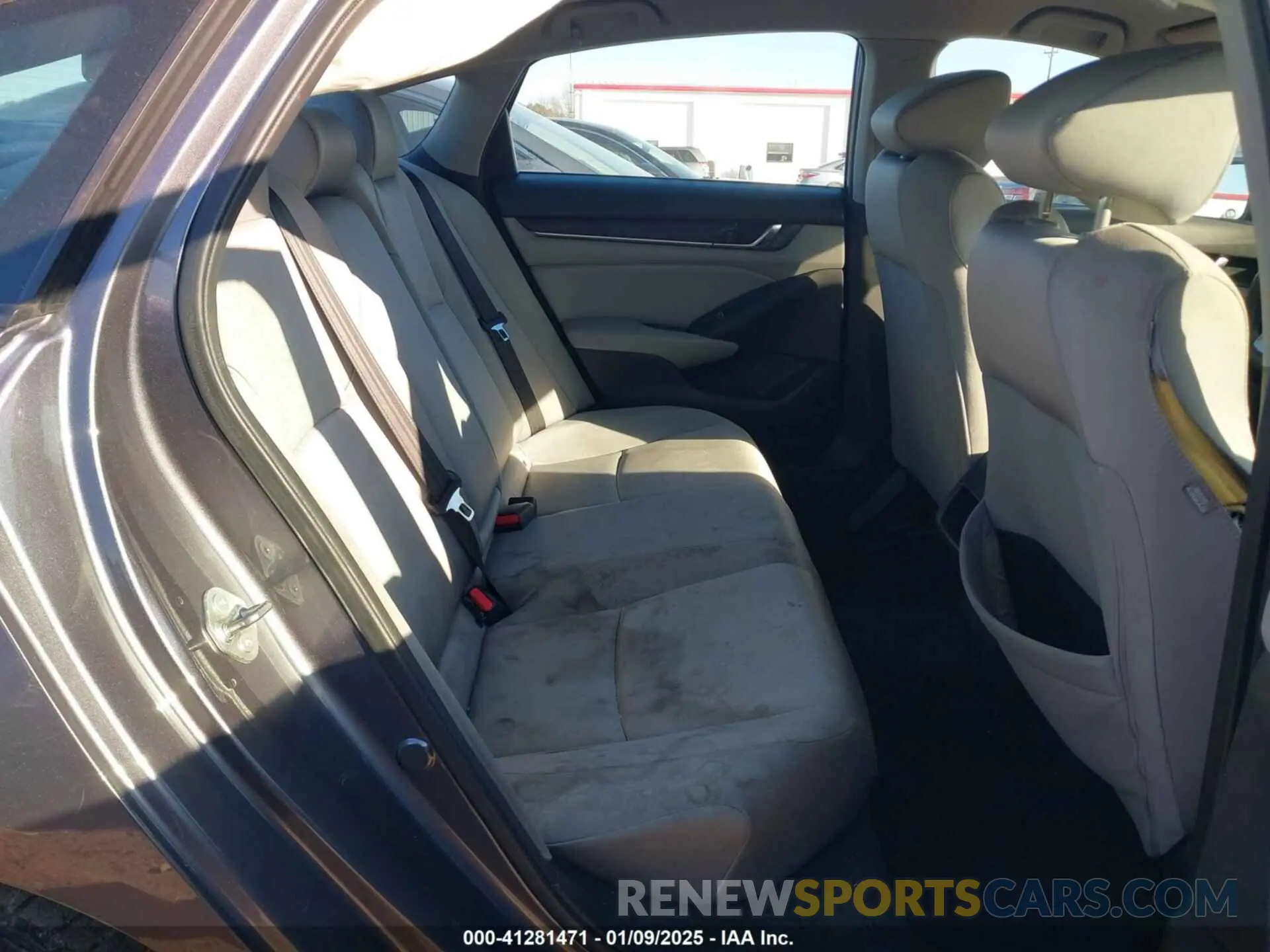 8 fotografías del automóvil dañado 1HGCV1F12LA146212 HONDA ACCORD 2020