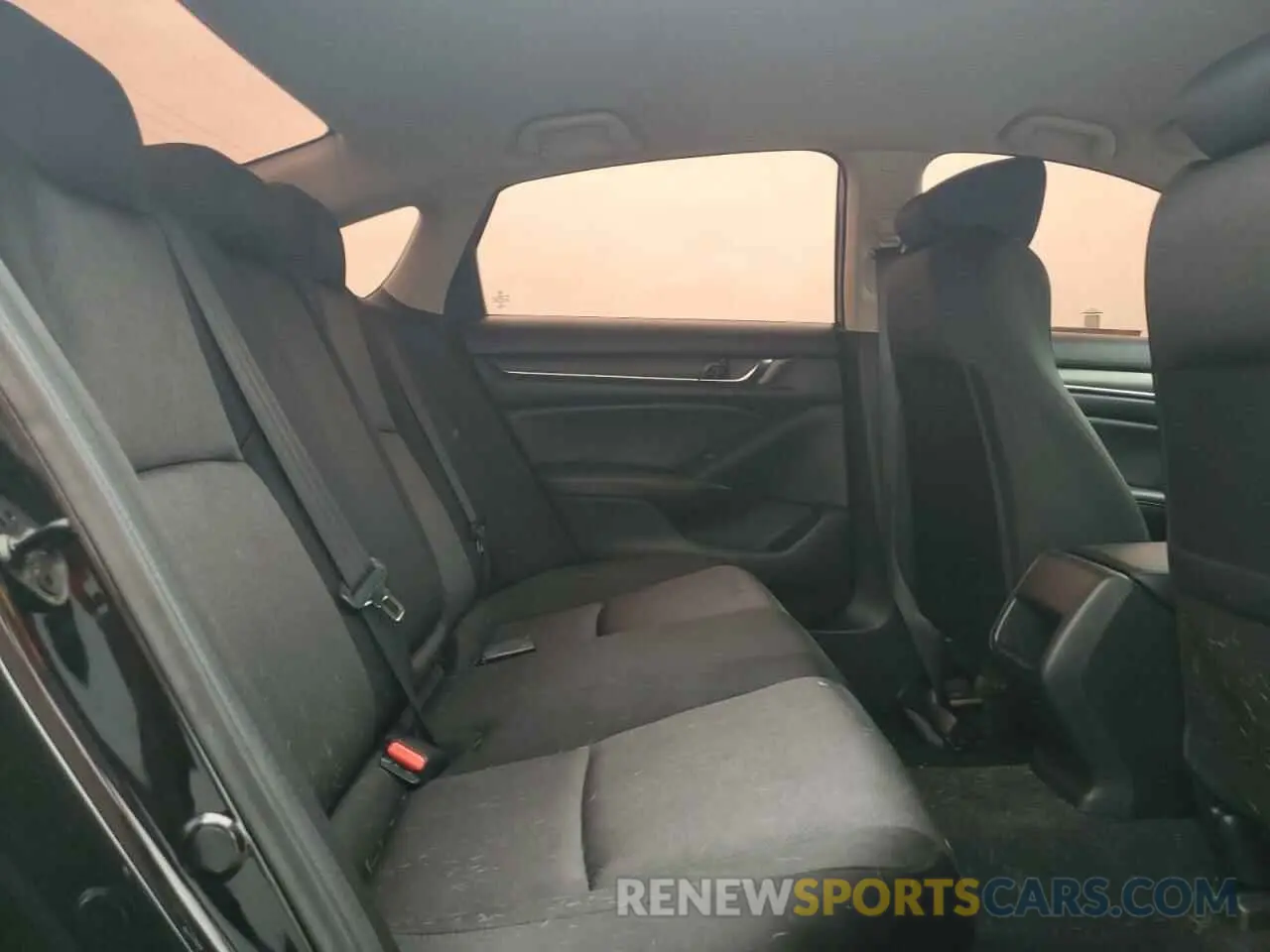 10 fotografías del automóvil dañado 1HGCV1F12LA156982 HONDA ACCORD 2020