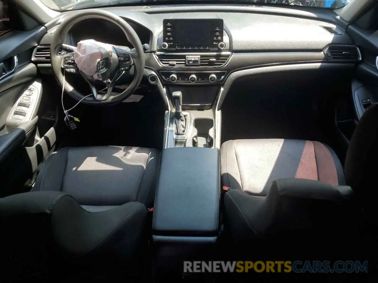 8 fotografías del automóvil dañado 1HGCV1F12LA156982 HONDA ACCORD 2020